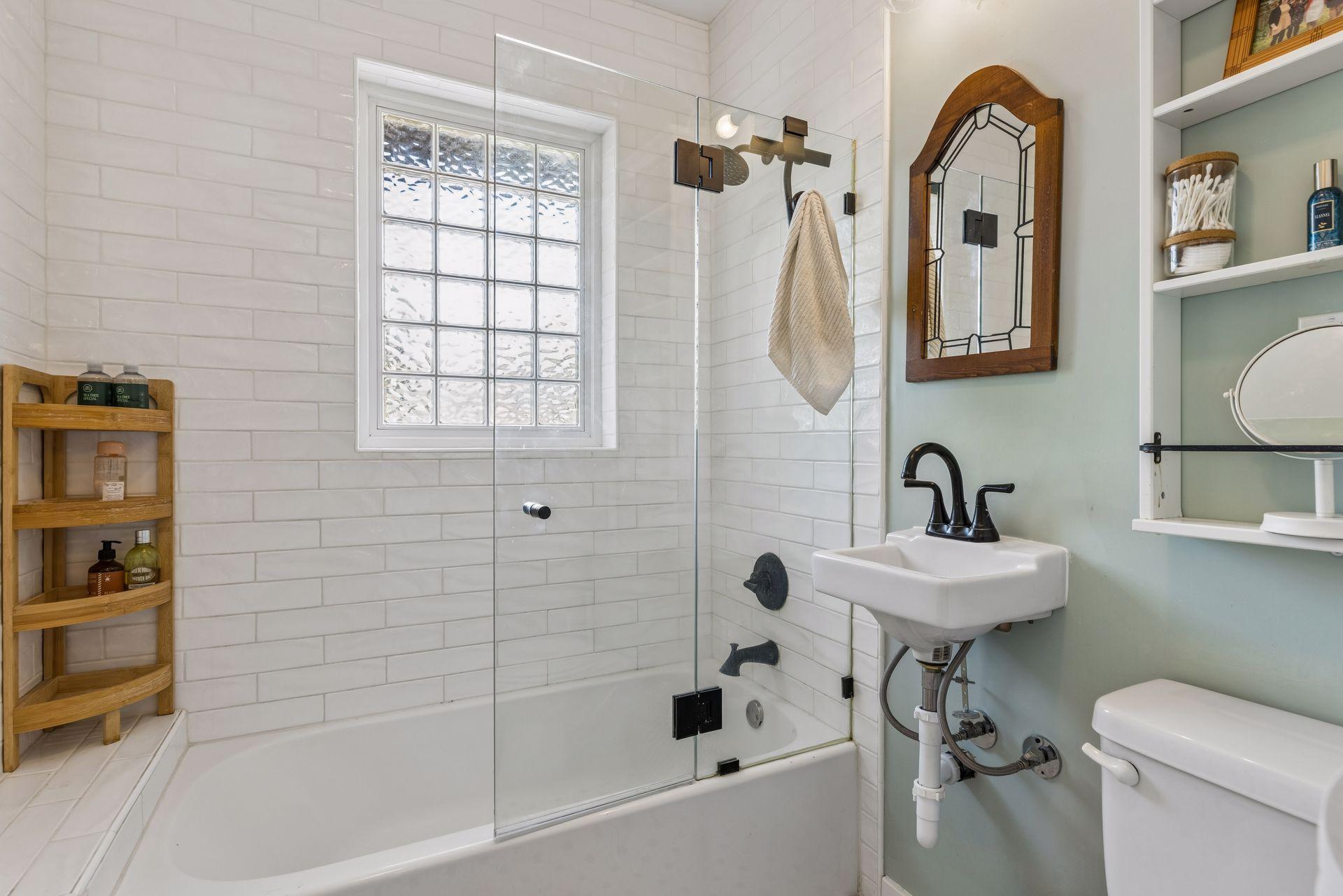 View of Residential at 3904 Thomas Avenue #202, Minneapolis MN 55410, Minneapolis (24 of 28) - Mike Wilen | Minnesota Team Real Estate