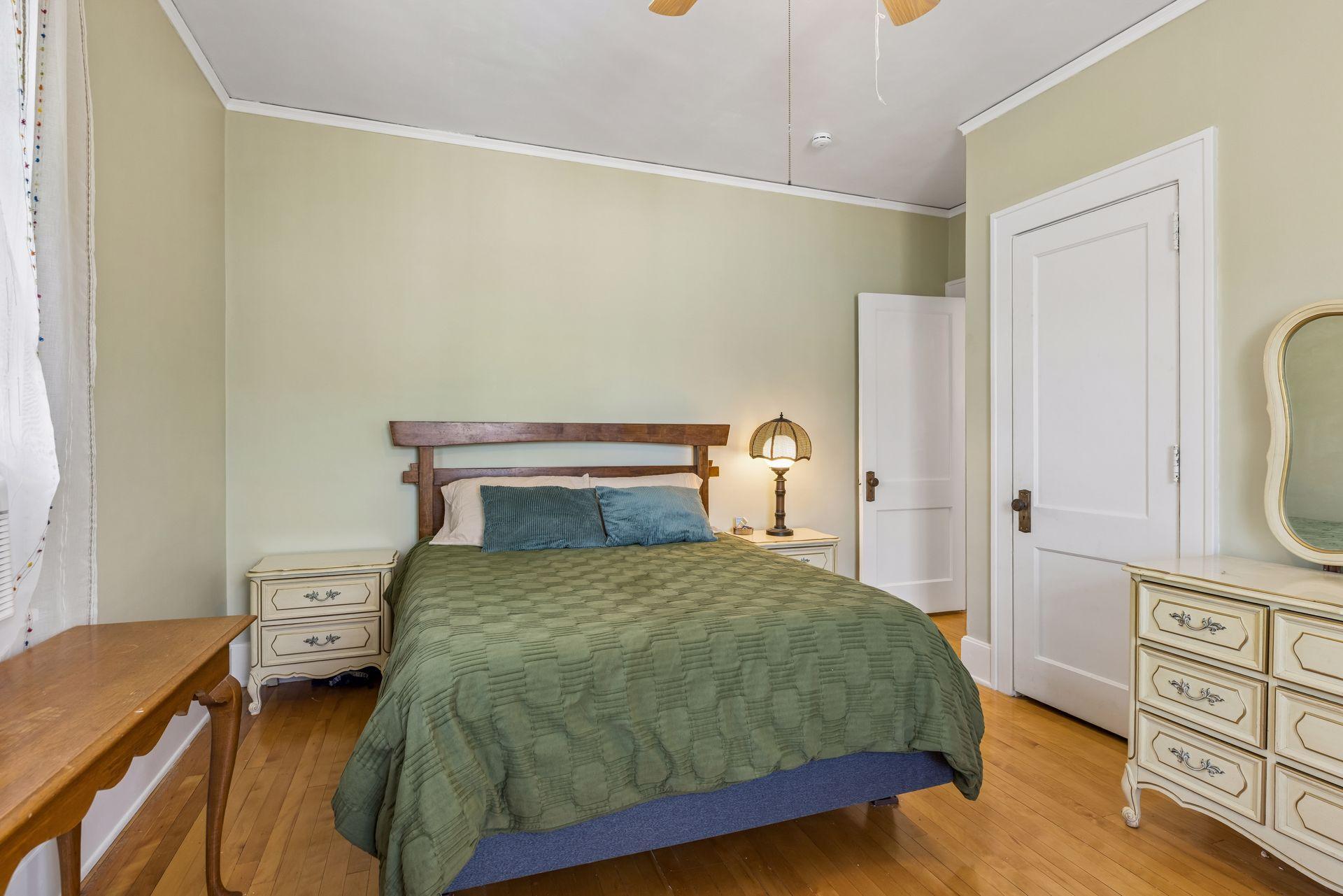 View of Residential at 3904 Thomas Avenue #202, Minneapolis MN 55410, Minneapolis (23 of 28) - Mike Wilen | Minnesota Team Real Estate