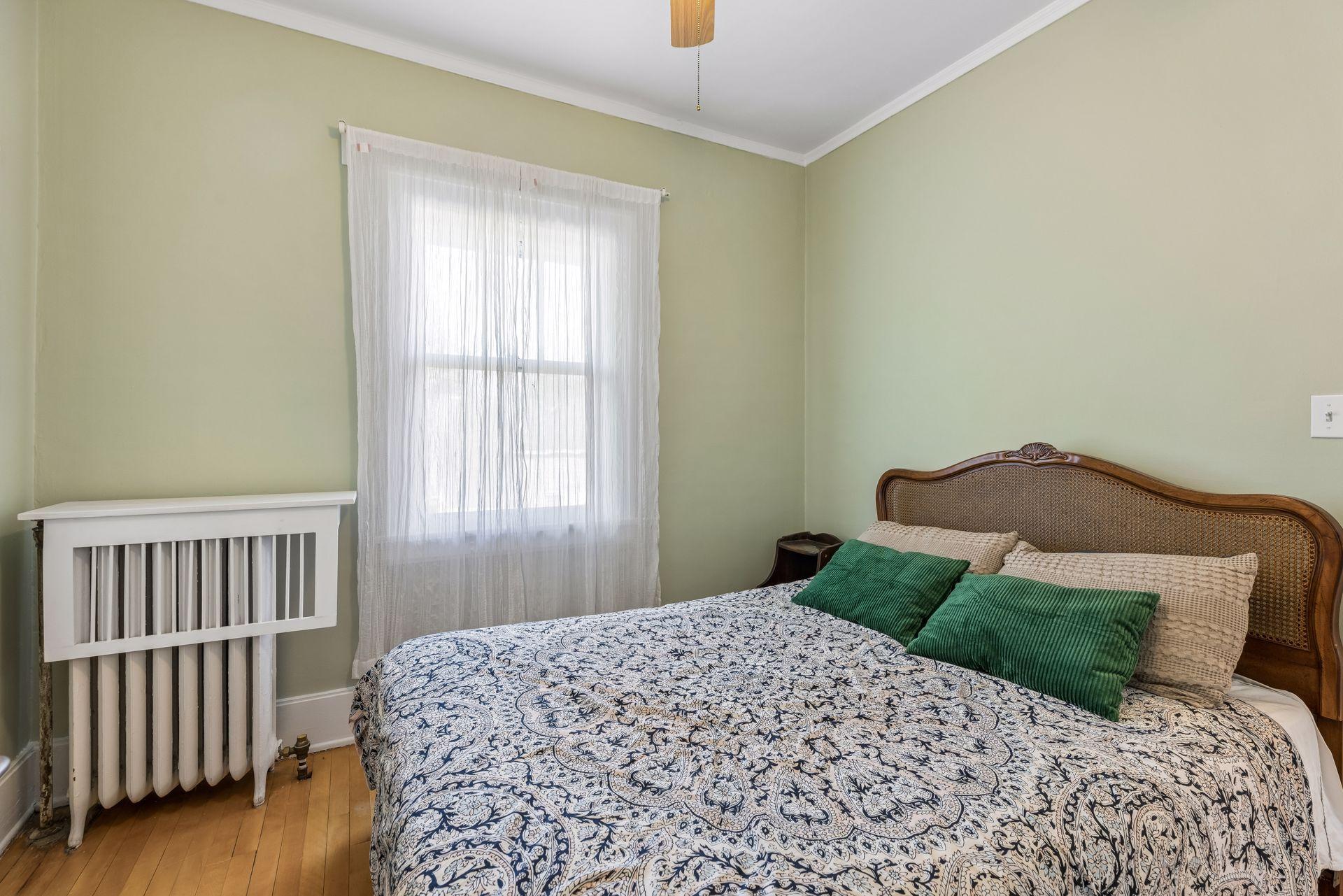 View of Residential at 3904 Thomas Avenue #202, Minneapolis MN 55410, Minneapolis (21 of 28) - Mike Wilen | Minnesota Team Real Estate