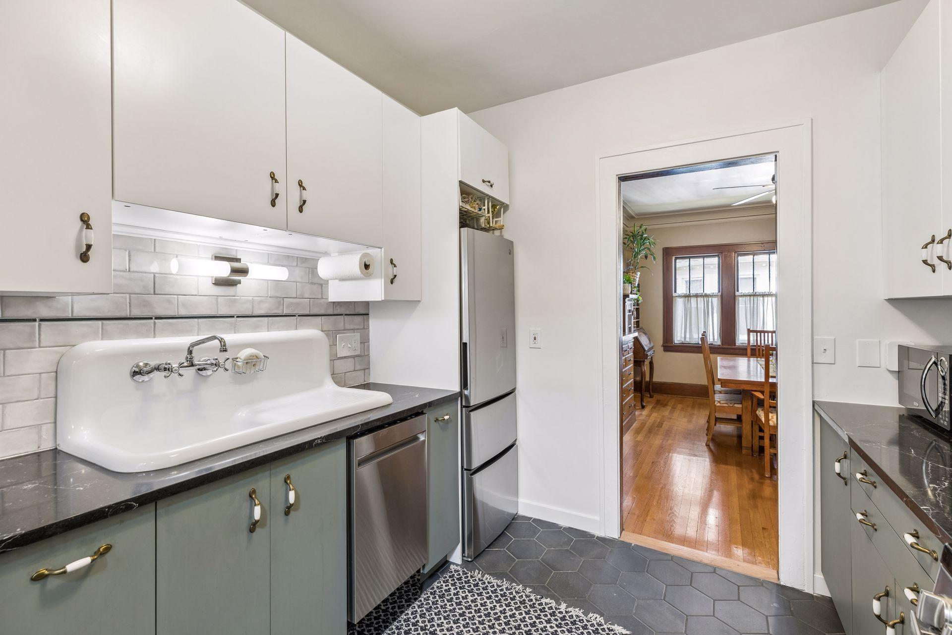 View of Residential at 3904 Thomas Avenue #202, Minneapolis MN 55410, Minneapolis (18 of 28) - Mike Wilen | Minnesota Team Real Estate