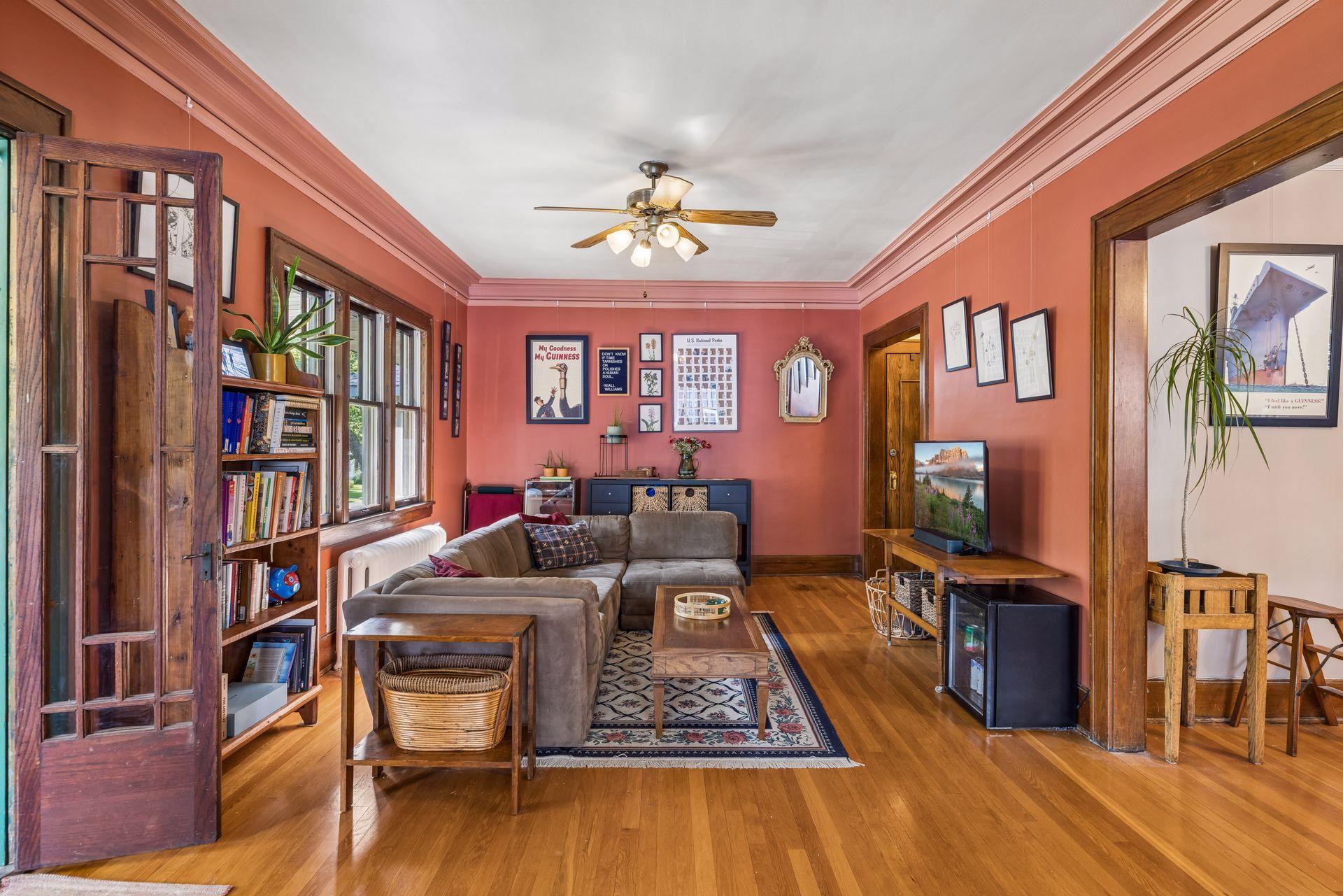 View of Residential at 3904 Thomas Avenue #202, Minneapolis MN 55410, Minneapolis (5 of 28) - Mike Wilen | Minnesota Team Real Estate