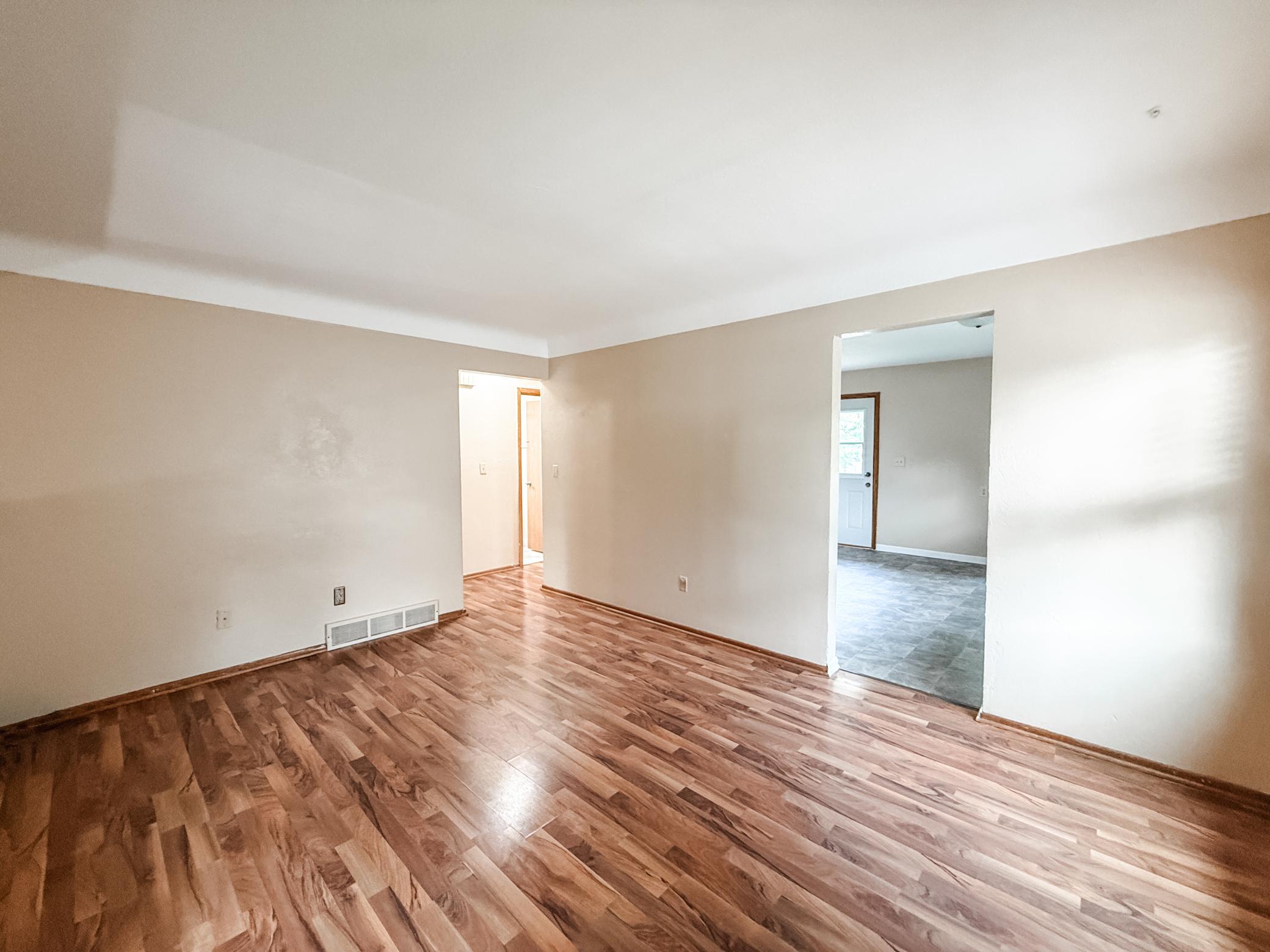 View of Residential at 145 Jessamine Avenue, Saint Paul MN 55117, Saint Paul (6 of 19) - Mike Wilen | Minnesota Team Real Estate