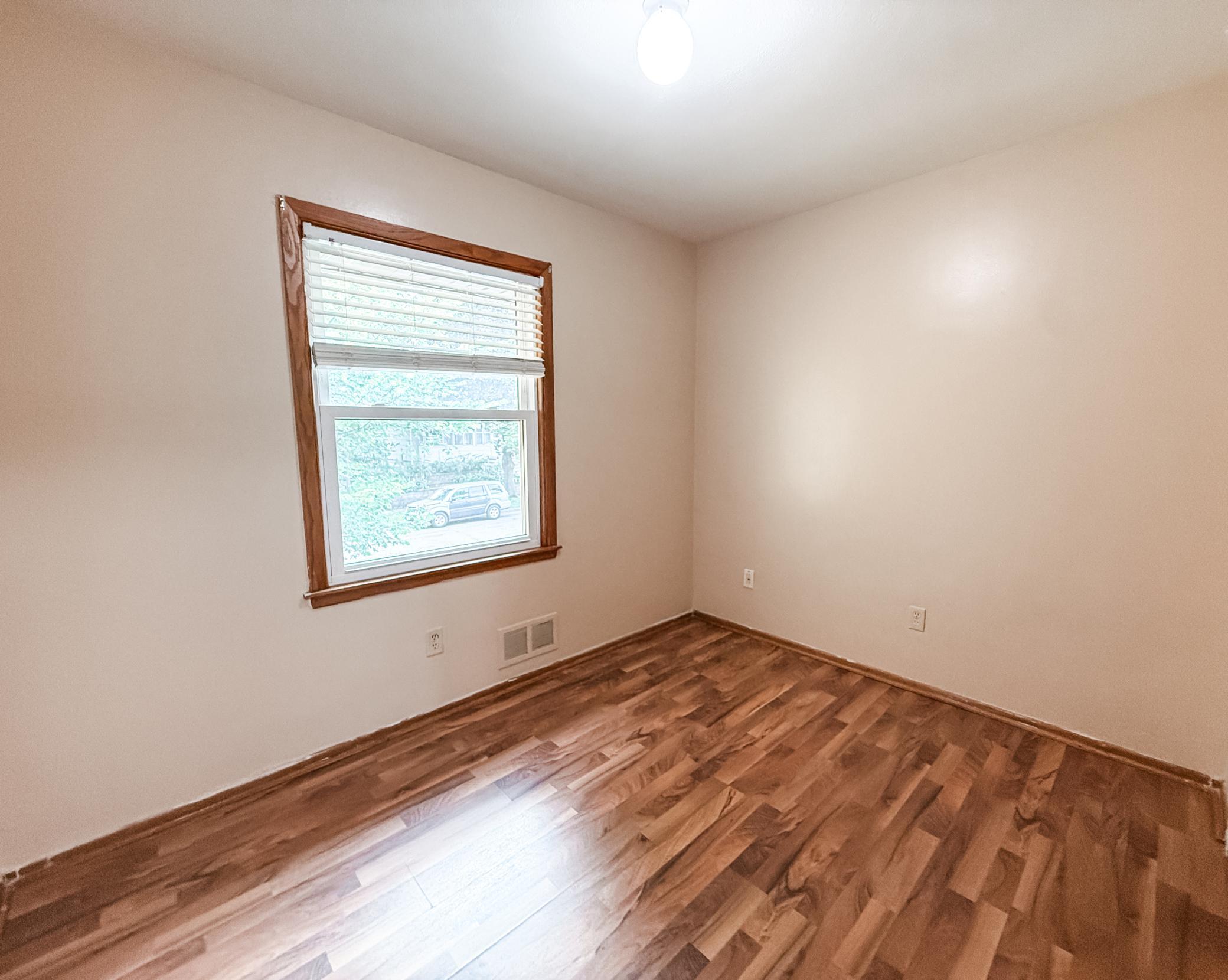 View of Residential at 145 Jessamine Avenue, Saint Paul MN 55117, Saint Paul (11 of 19) - Mike Wilen | Minnesota Team Real Estate