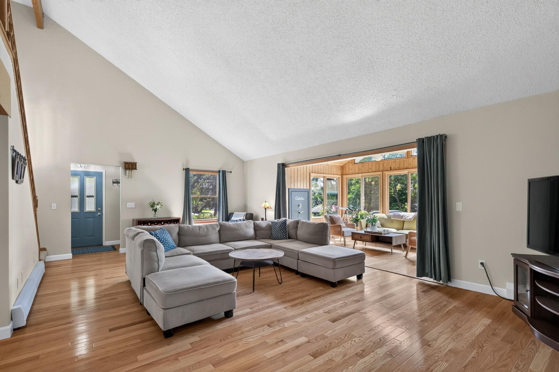 View of Residential at 3019 Bluffs Lane, Mound MN 55364, Mound (4 of 30) - Mike Wilen | Minnesota Team Real Estate