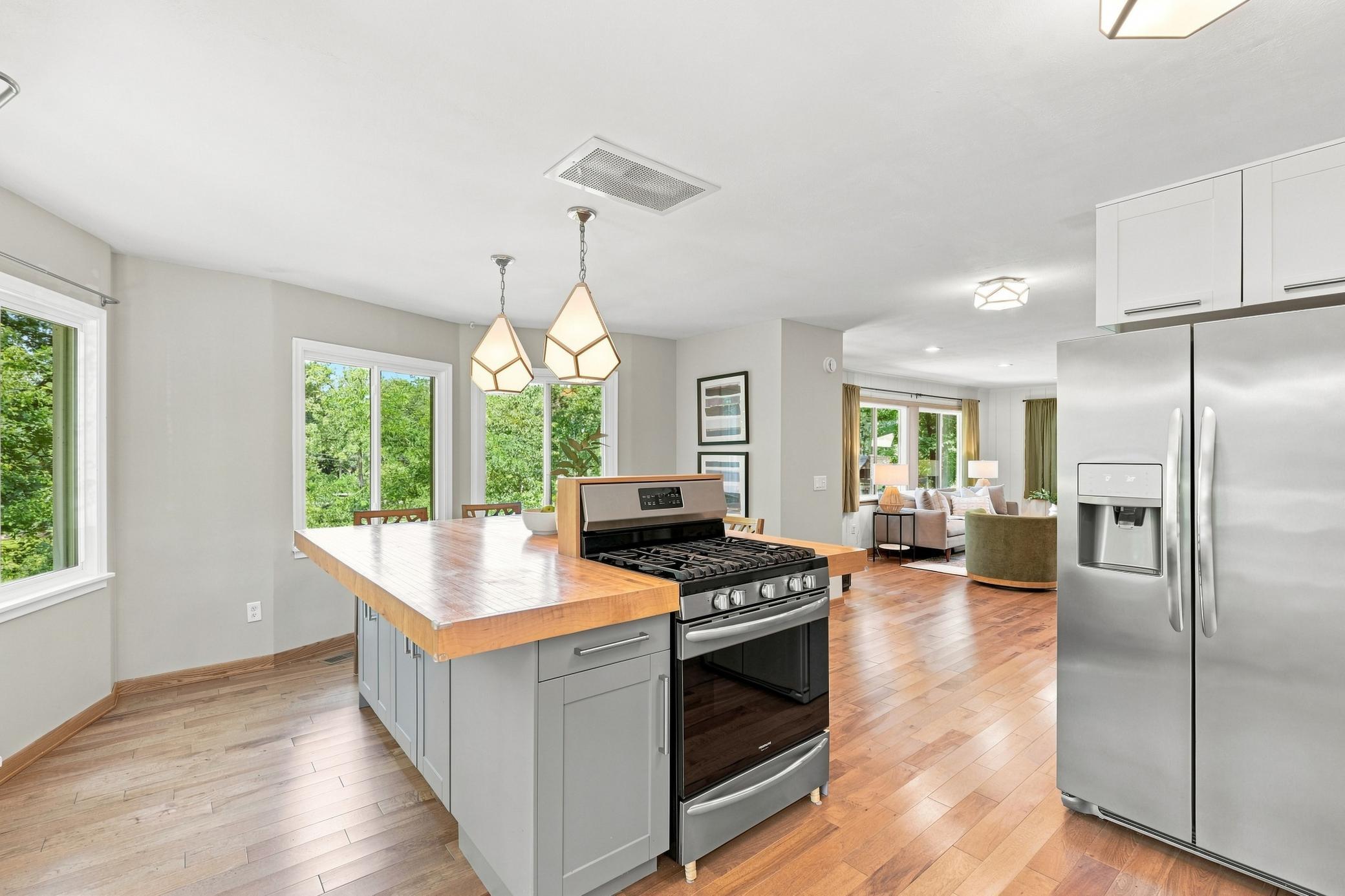 View of Residential at 725 Birchwood Avenue, White Bear Lake MN 55110, White Bear Lake (7 of 48) - Mike Wilen | Minnesota Team Real Estate