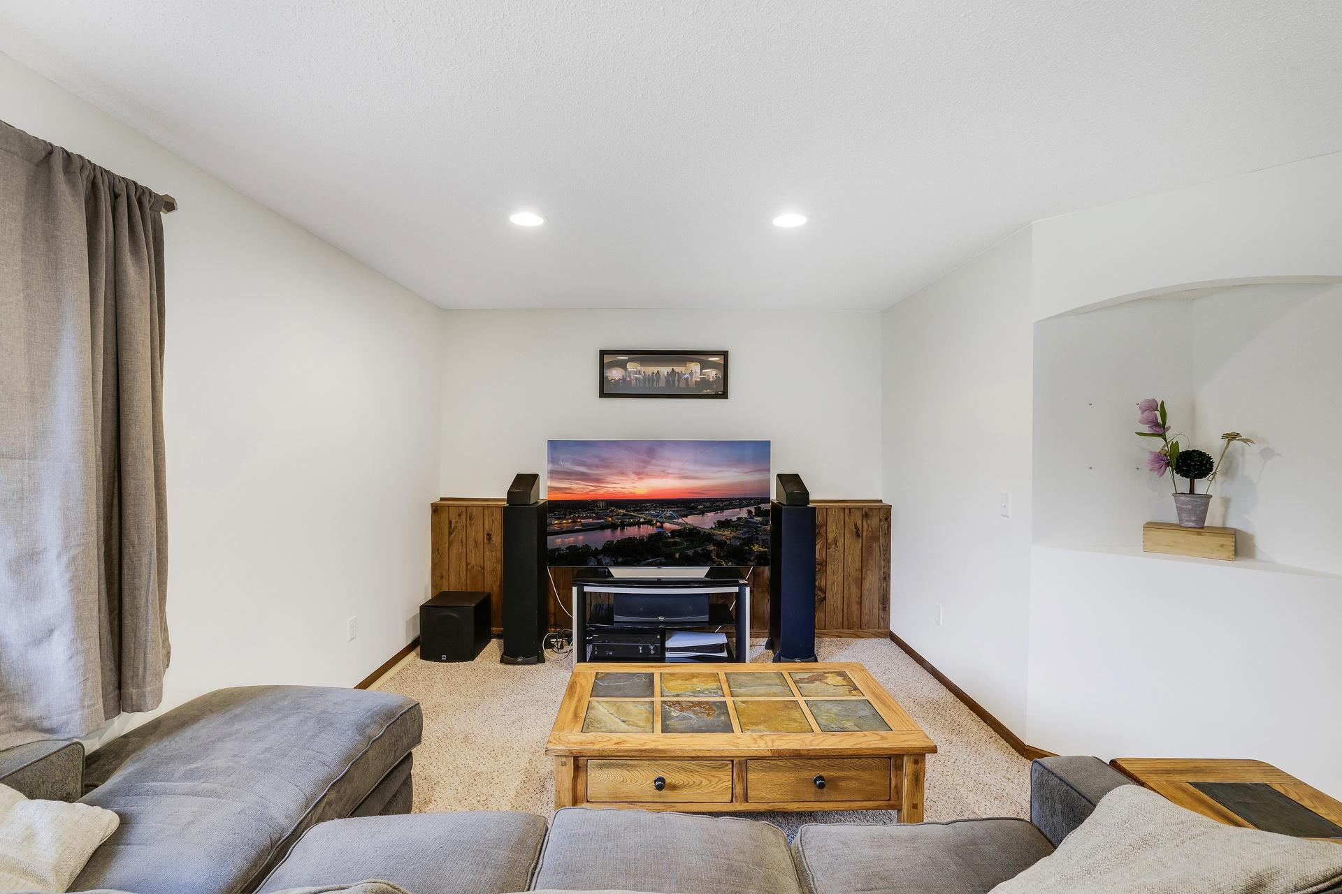 View of Residential at 8631 Tessman Farm Road, Brooklyn Park MN 55445, Brooklyn Park (31 of 51) - Mike Wilen | Minnesota Team Real Estate