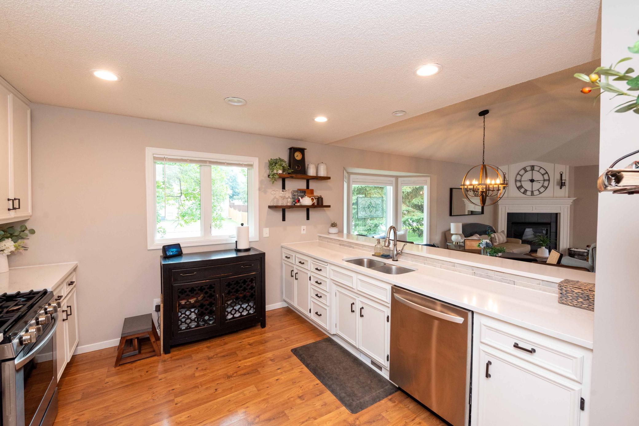 View of Residential at 14348 Embassy Way, Apple Valley MN 55124, Apple Valley (10 of 42) - Mike Wilen | Minnesota Team Real Estate