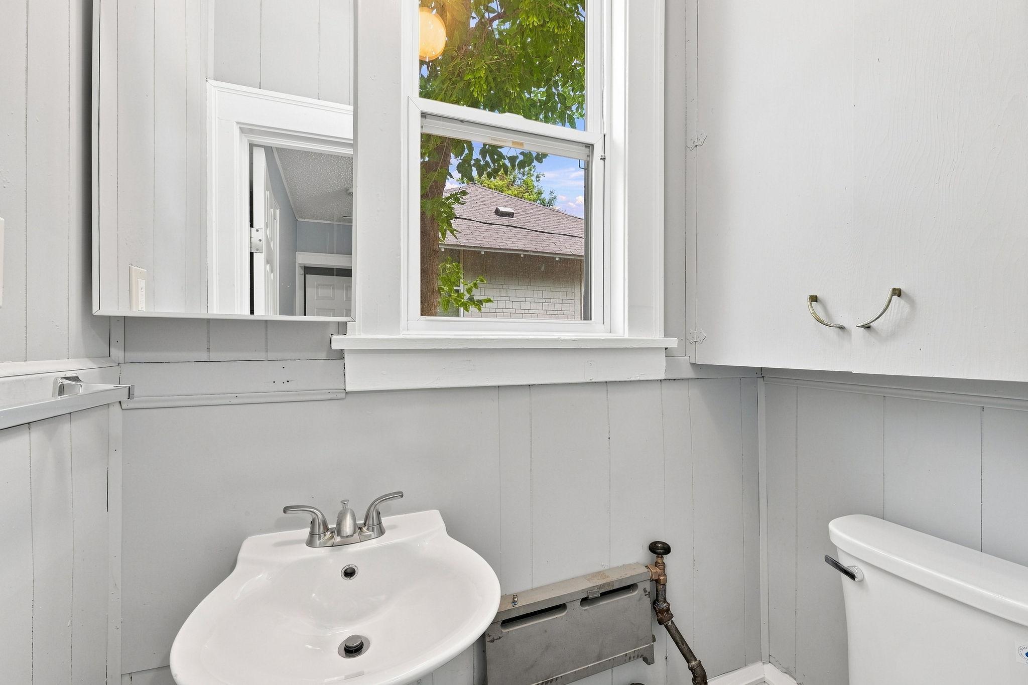 View of Residential at 3014 Russell Avenue, Minneapolis MN 55411, Minneapolis (19 of 23) - Mike Wilen | Minnesota Team Real Estate