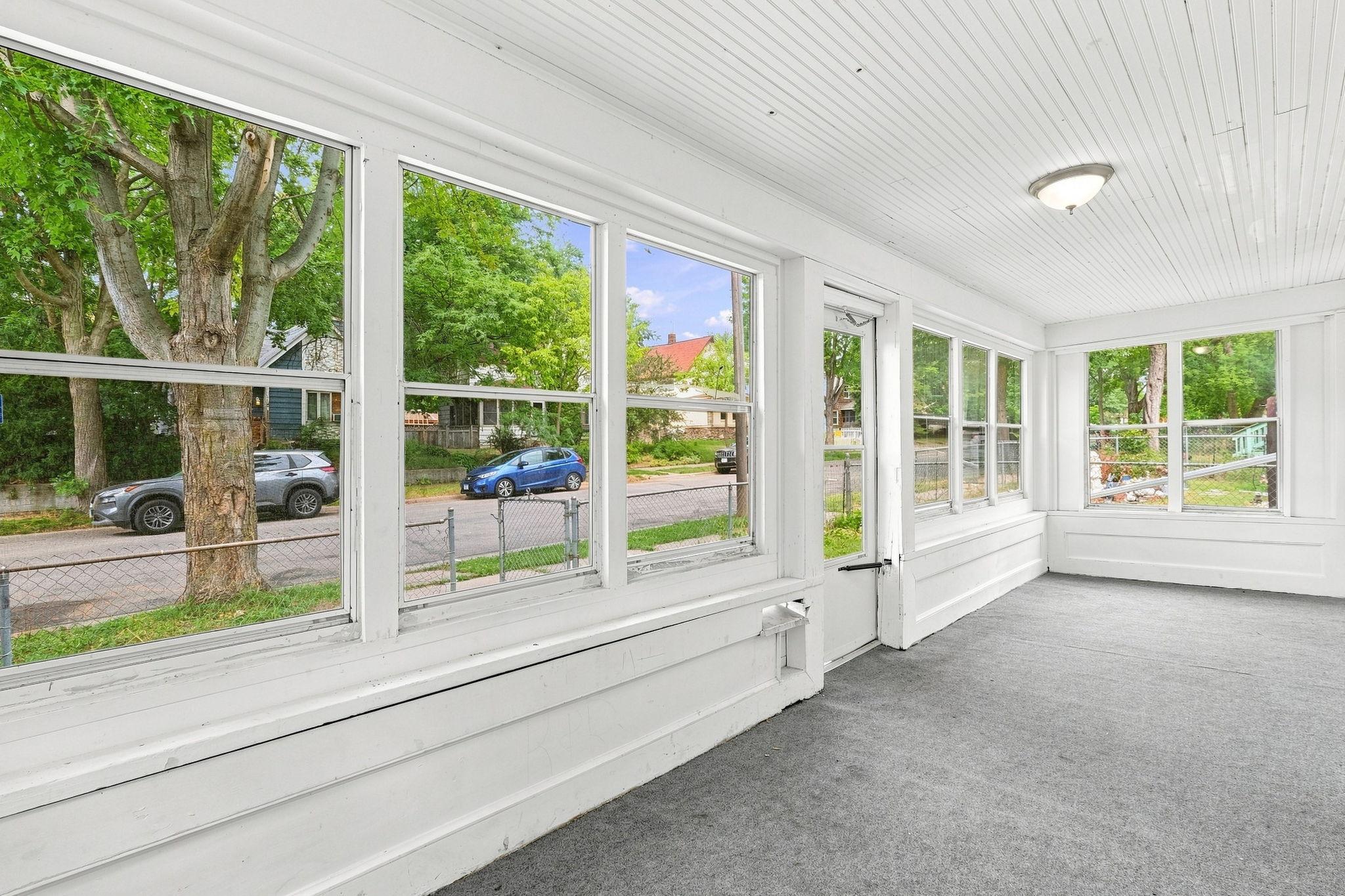 View of Residential at 3014 Russell Avenue, Minneapolis MN 55411, Minneapolis (18 of 23) - Mike Wilen | Minnesota Team Real Estate