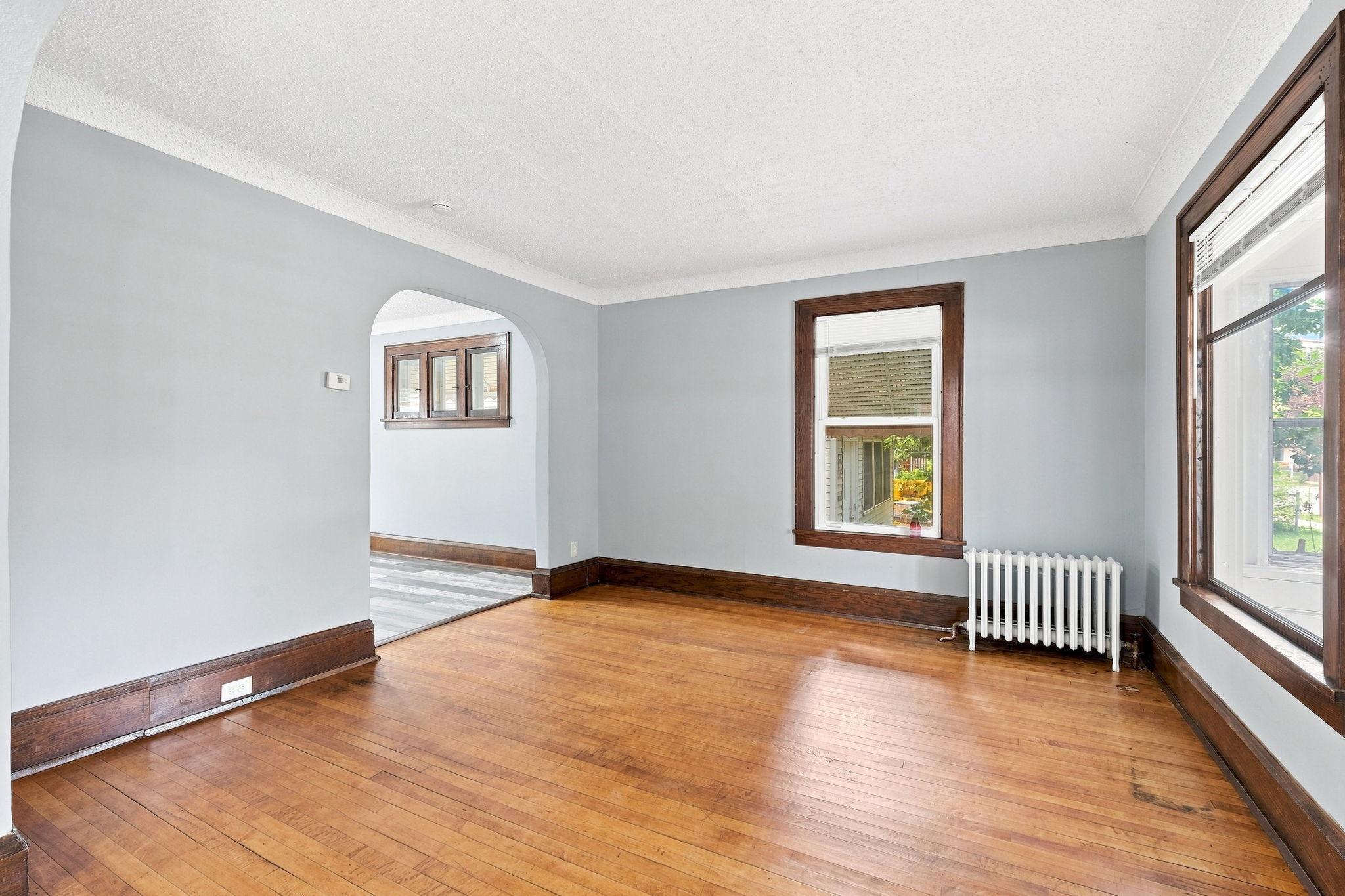 View of Residential at 3014 Russell Avenue, Minneapolis MN 55411, Minneapolis (5 of 23) - Mike Wilen | Minnesota Team Real Estate