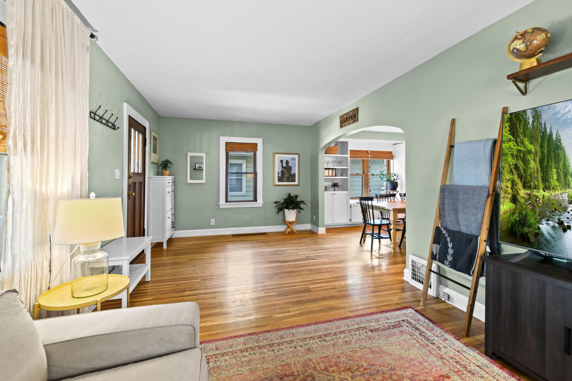 View of Residential at 1414 Juliet Avenue, Saint Paul MN 55105, Saint Paul (7 of 36) - Mike Wilen | Minnesota Team Real Estate