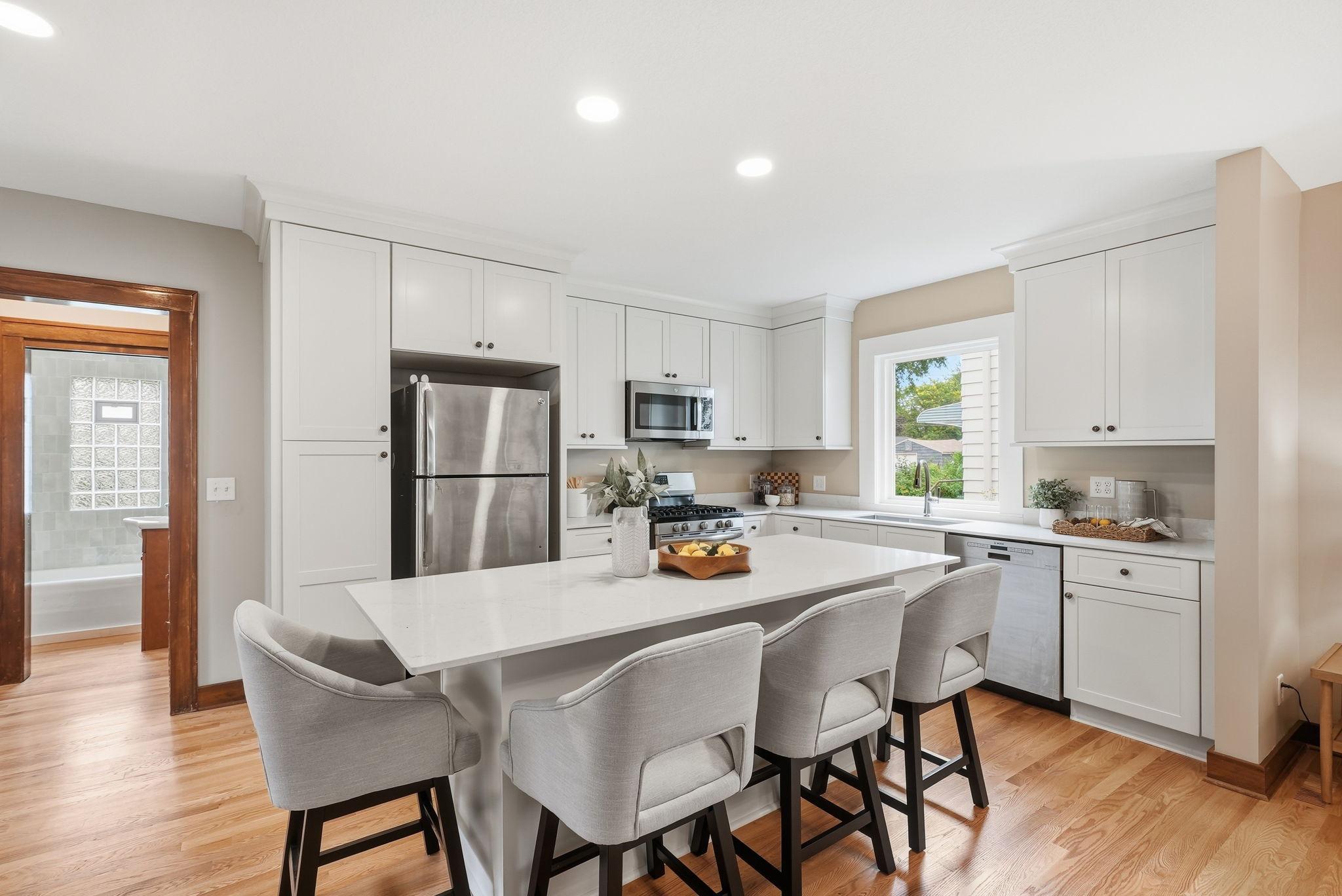 View of Residential at 4011 38th Avenue, Minneapolis MN 55406, Minneapolis (11 of 34) - Mike Wilen | Minnesota Team Real Estate