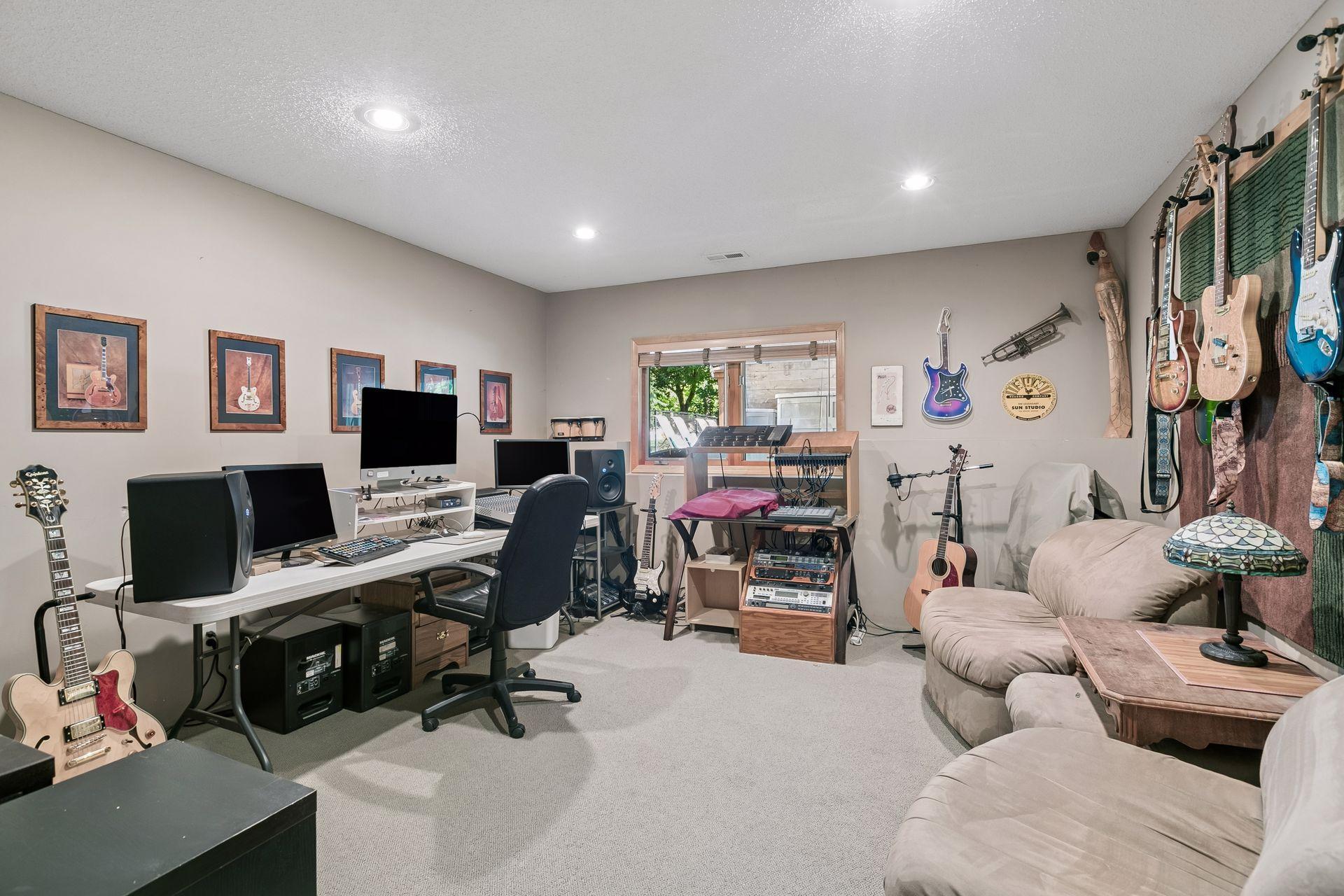 View of Residential at 8973 Windsor Terrace, Brooklyn Park MN 55443, Brooklyn Park (46 of 49) - Mike Wilen | Minnesota Team Real Estate