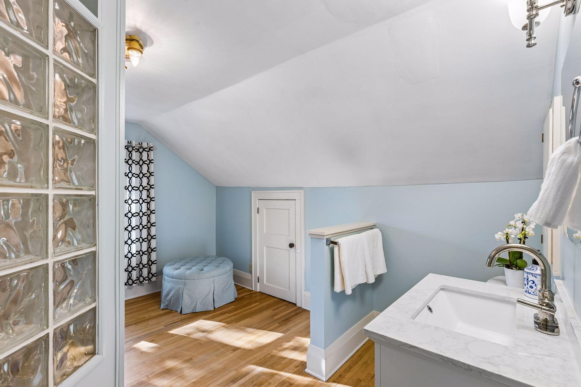 View of Residential at 4314 Beard Avenue, Minneapolis MN 55410, Minneapolis (32 of 48) - Mike Wilen | Minnesota Team Real Estate