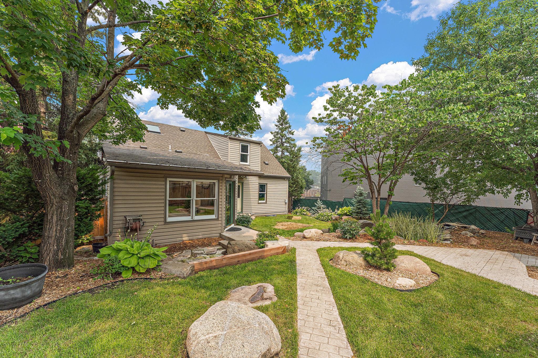 View of Residential at 1017 Thomas Avenue, Minneapolis MN 55405, Minneapolis (23 of 58) - Mike Wilen | Minnesota Team Real Estate