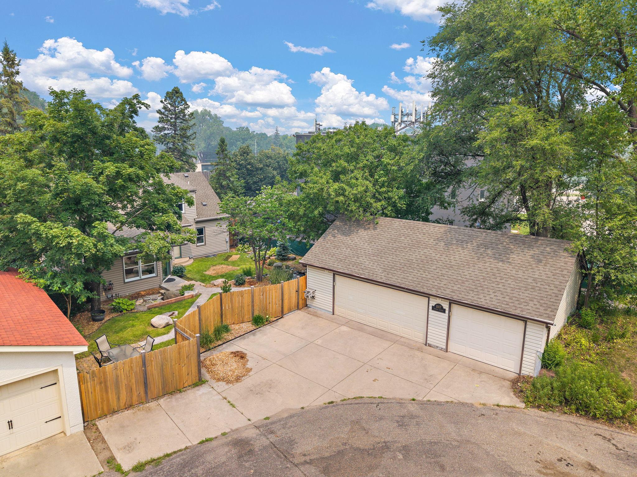 View of Residential at 1017 Thomas Avenue, Minneapolis MN 55405, Minneapolis (53 of 58) - Mike Wilen | Minnesota Team Real Estate
