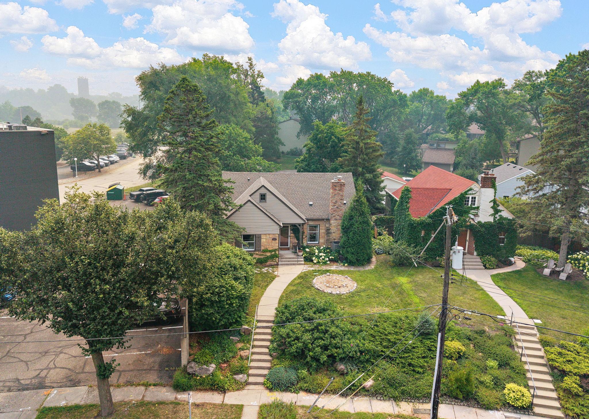 View of Residential at 1017 Thomas Avenue, Minneapolis MN 55405, Minneapolis (55 of 58) - Mike Wilen | Minnesota Team Real Estate