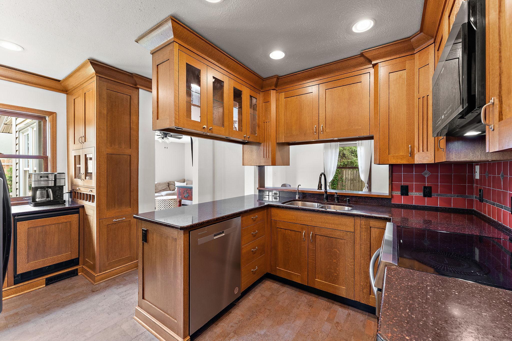 View of Residential at 1017 Thomas Avenue, Minneapolis MN 55405, Minneapolis (6 of 58) - Mike Wilen | Minnesota Team Real Estate