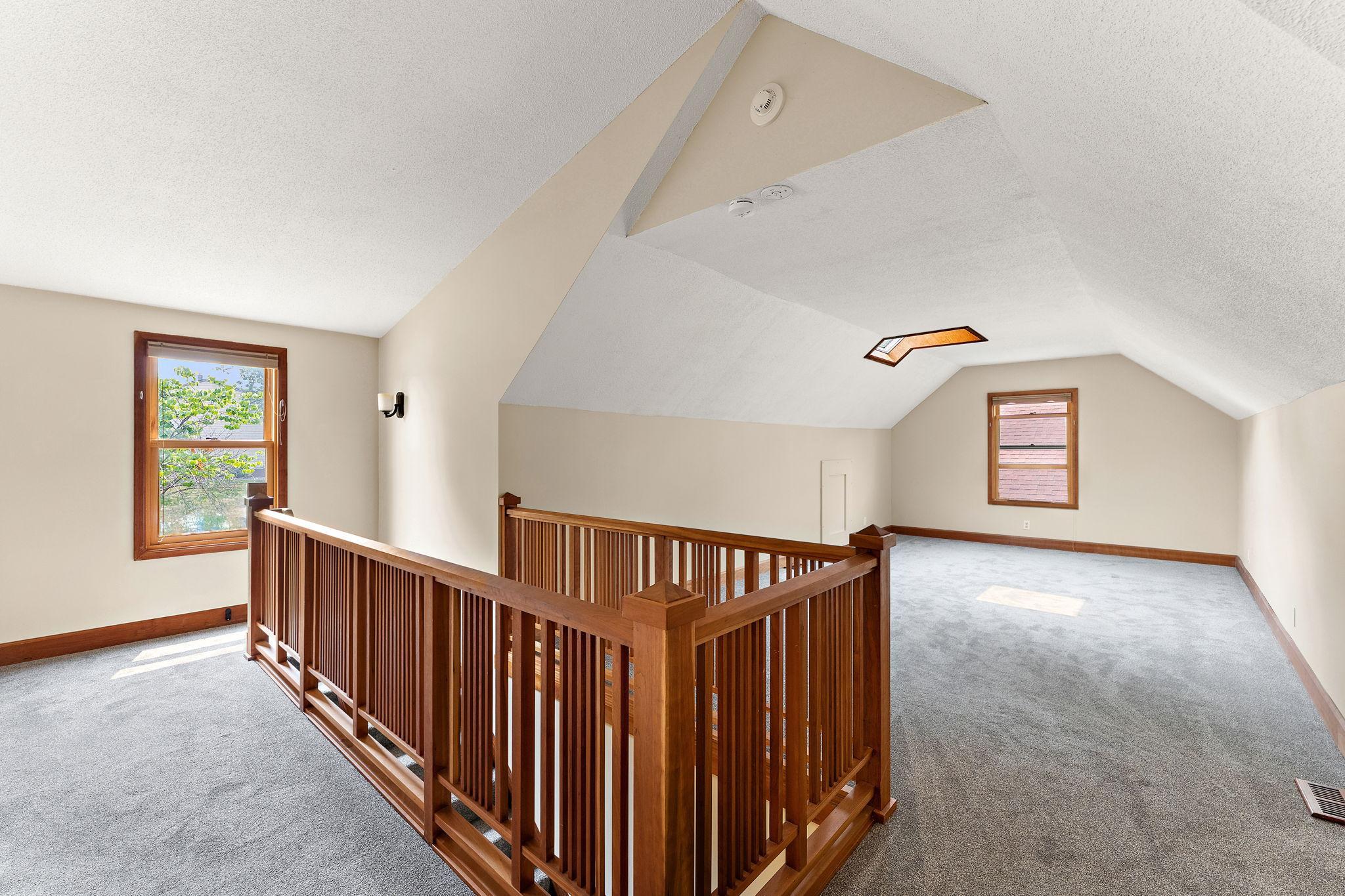 View of Residential at 1017 Thomas Avenue, Minneapolis MN 55405, Minneapolis (29 of 58) - Mike Wilen | Minnesota Team Real Estate