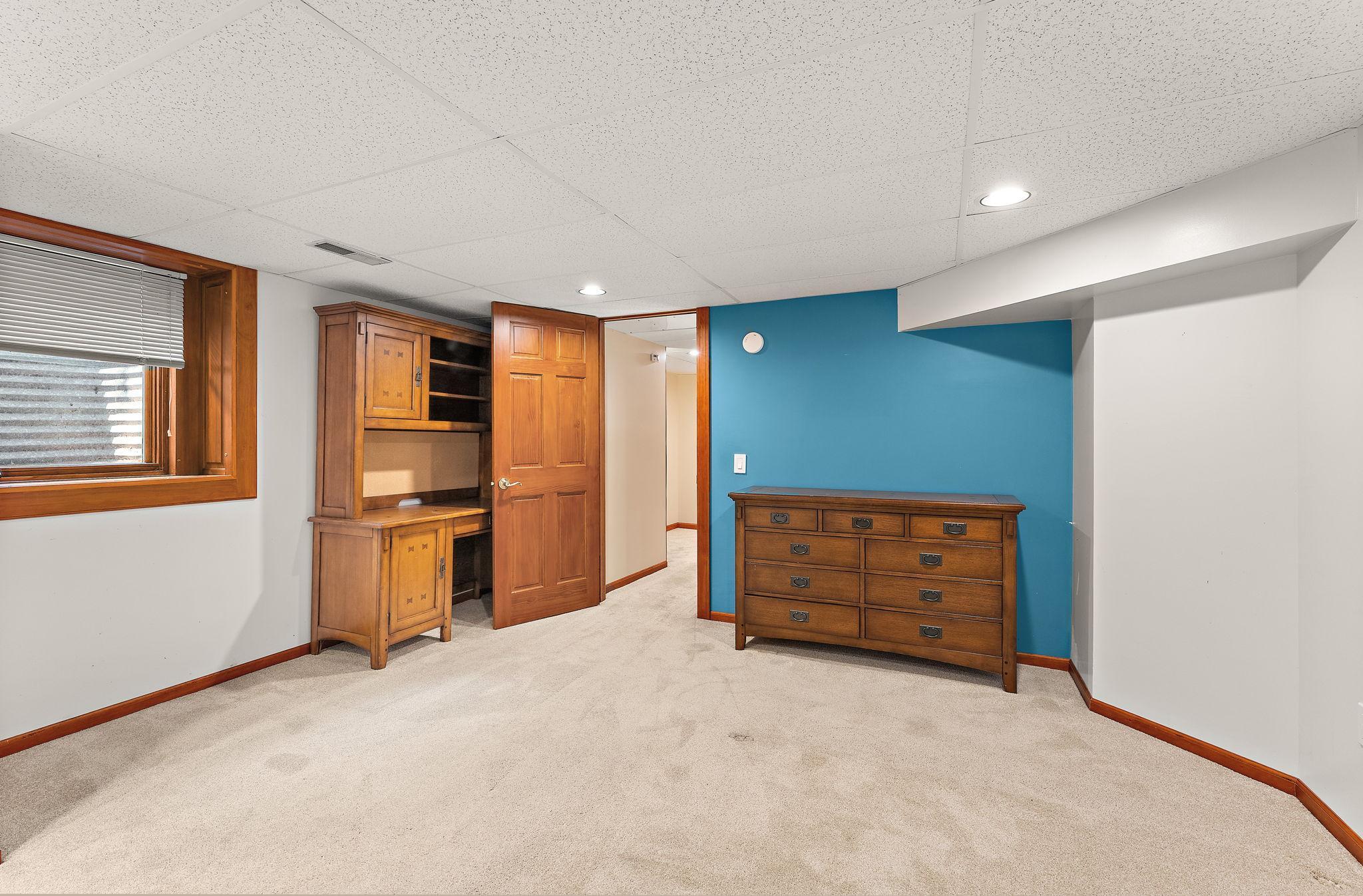 View of Residential at 1017 Thomas Avenue, Minneapolis MN 55405, Minneapolis (47 of 58) - Mike Wilen | Minnesota Team Real Estate