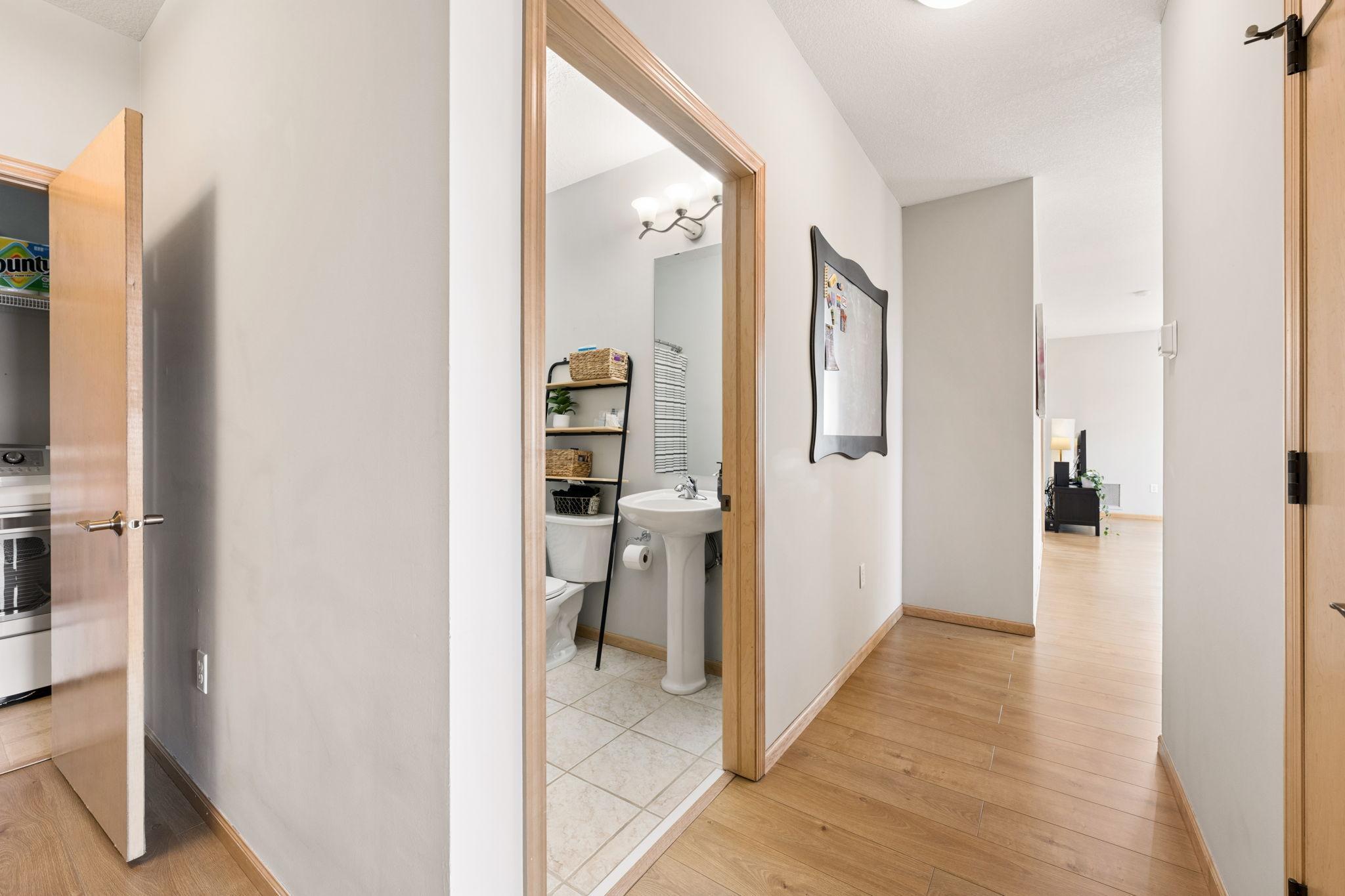 View of Residential at 301 Oak Grove Street #314, Minneapolis MN 55403, Minneapolis (4 of 58) - Mike Wilen | Minnesota Team Real Estate