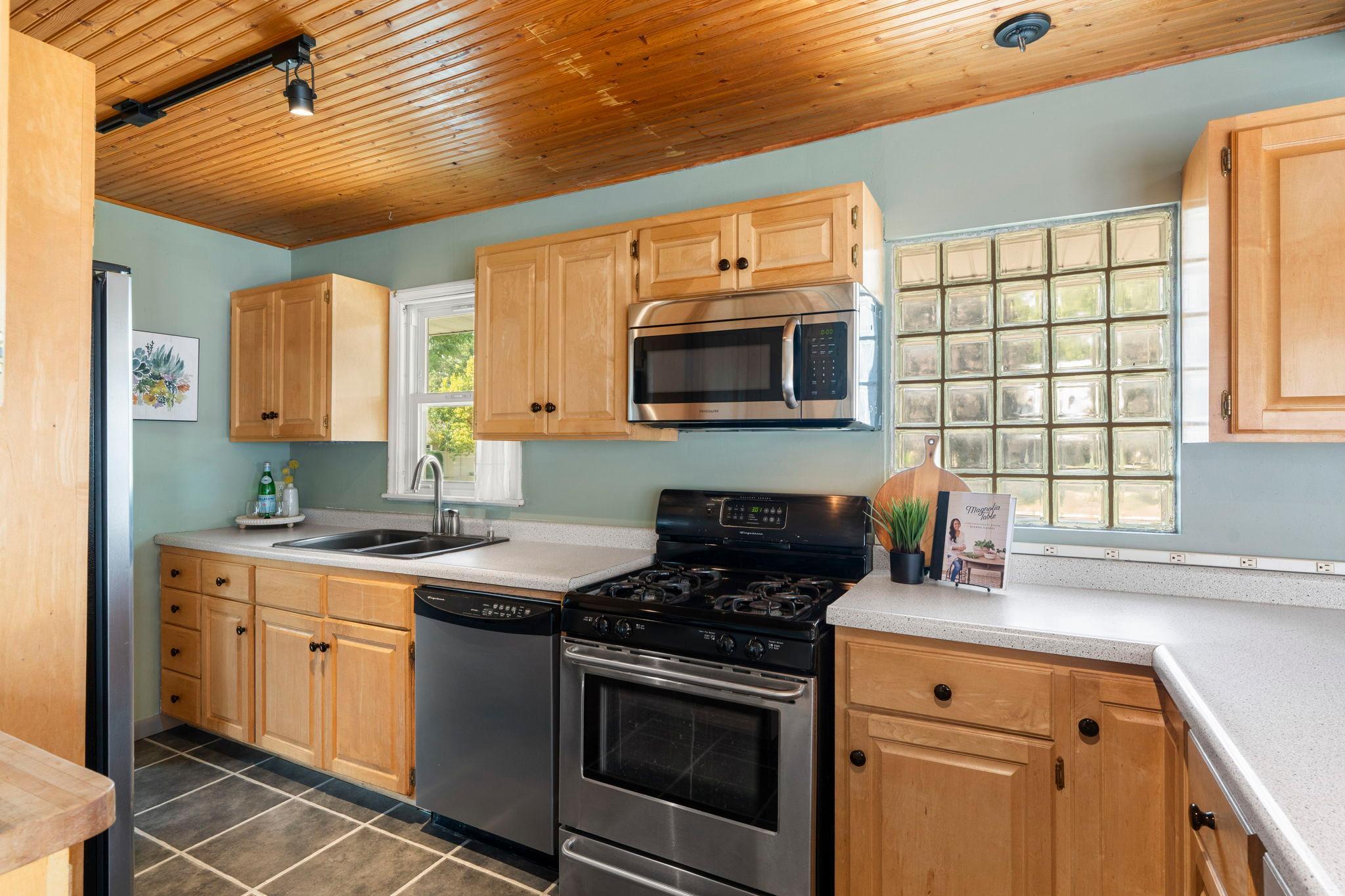 View of Residential at 6001 Washburn Avenue, Minneapolis MN 55410, Minneapolis (11 of 59) - Mike Wilen | Minnesota Team Real Estate