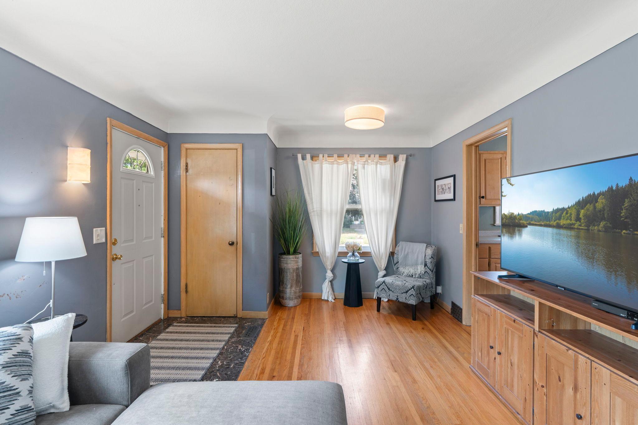 View of Residential at 6001 Washburn Avenue, Minneapolis MN 55410, Minneapolis (9 of 59) - Mike Wilen | Minnesota Team Real Estate