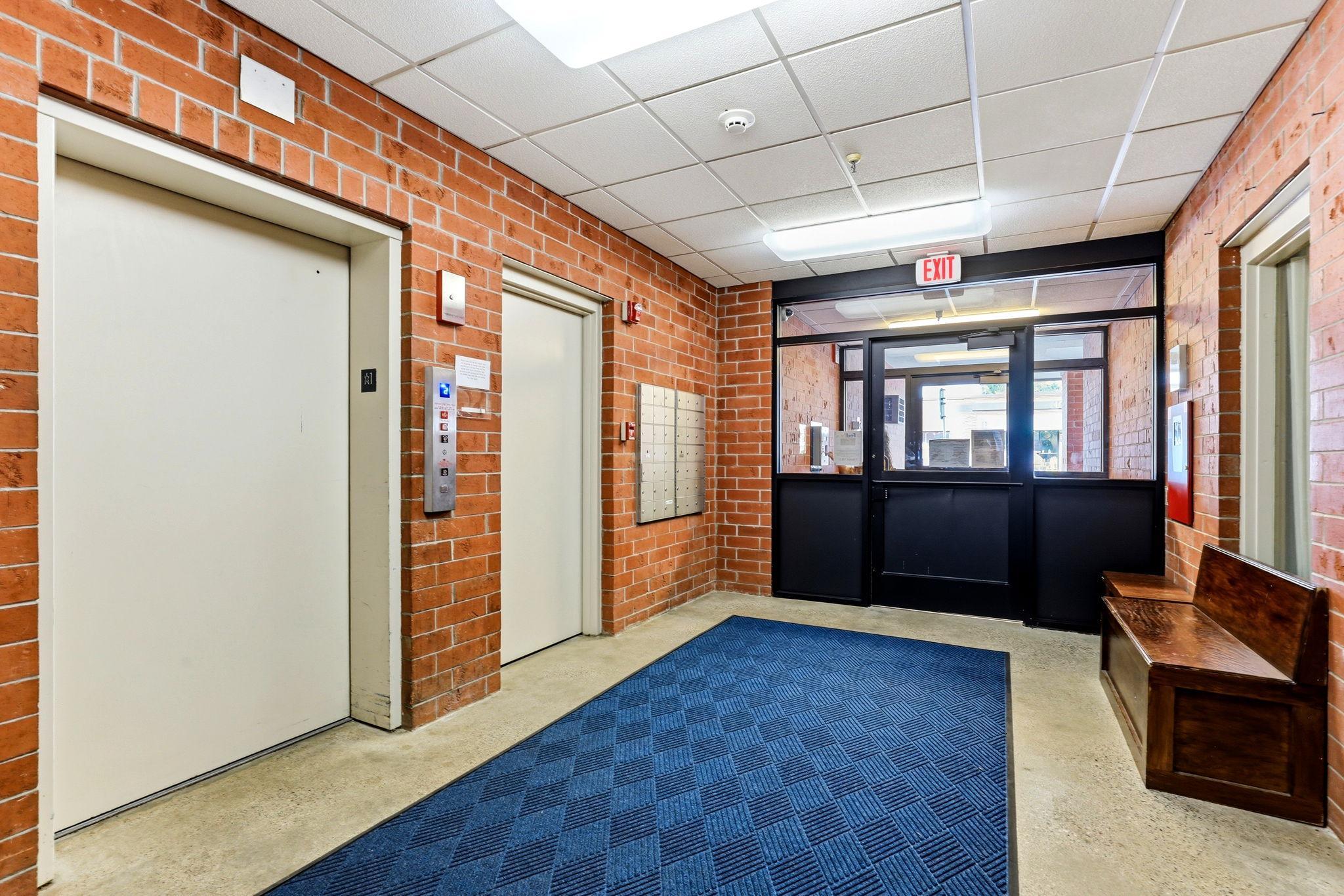 View of Residential at 2425 Franklin Avenue #303, Minneapolis MN 55406, Minneapolis (24 of 31) - Mike Wilen | Minnesota Team Real Estate