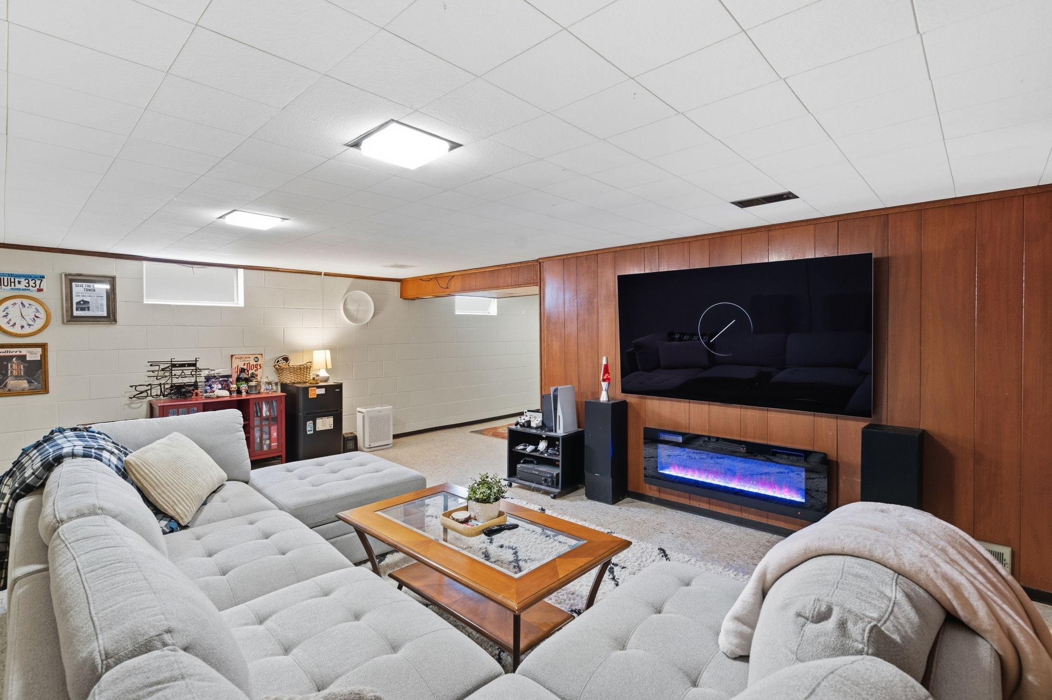 View of Residential at 2245 Beam Avenue, Maplewood MN 55109, Maplewood (36 of 46) - Mike Wilen | Minnesota Team Real Estate