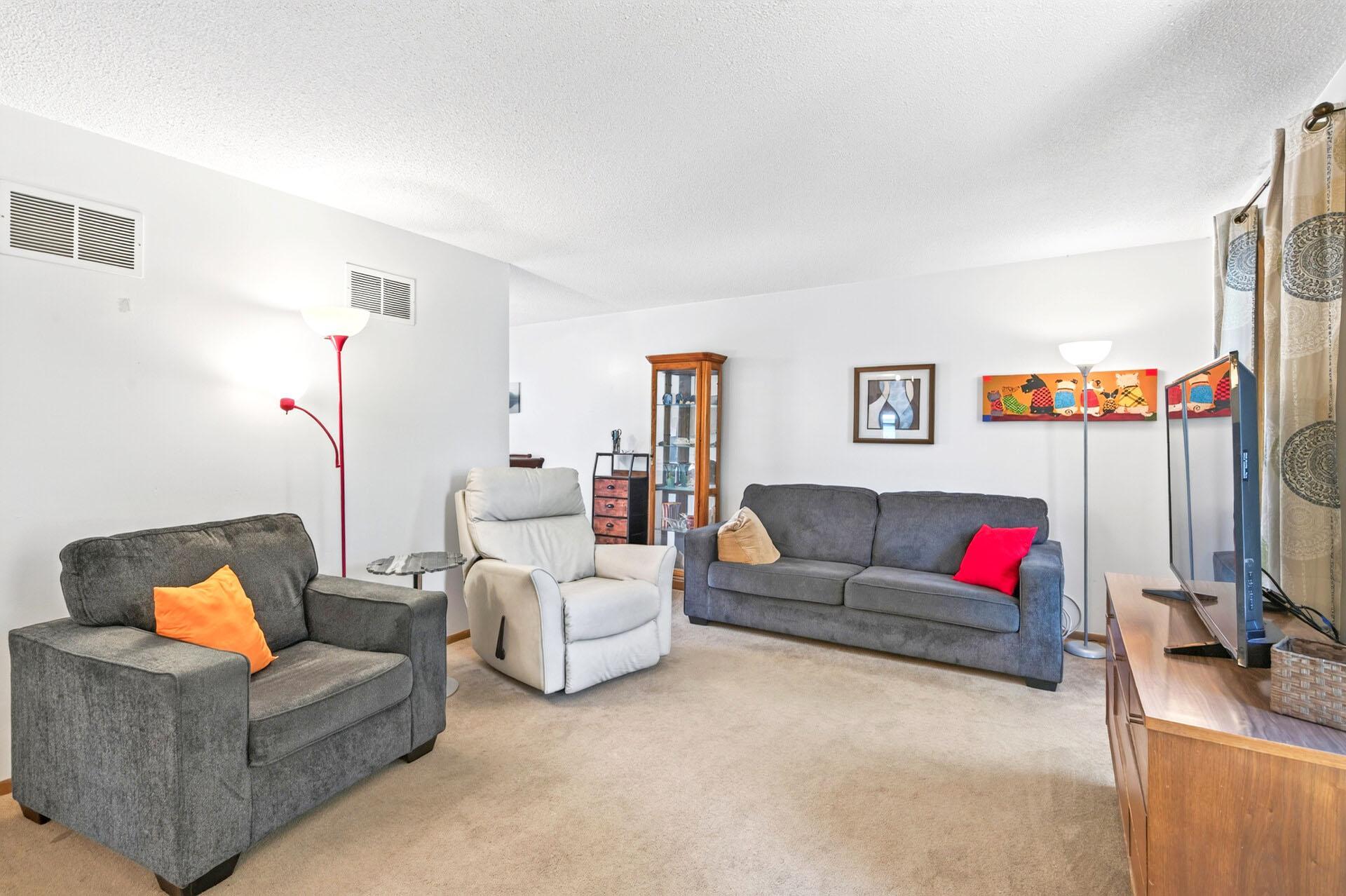 View of Residential at 3833 40th Avenue, Minneapolis MN 55406, Minneapolis (3 of 42) - Mike Wilen | Minnesota Team Real Estate