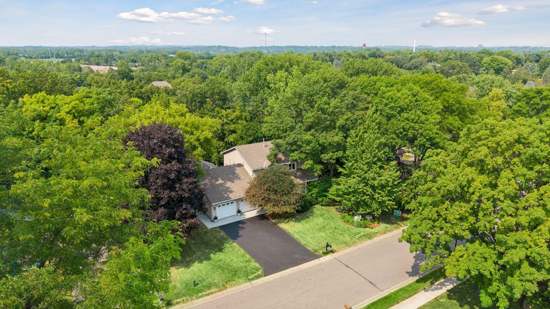 View of Residential at 15385 Morraine Way, Eden Prairie MN 55347, Eden Prairie - Mike Wilen | Minnesota Team Real Estate