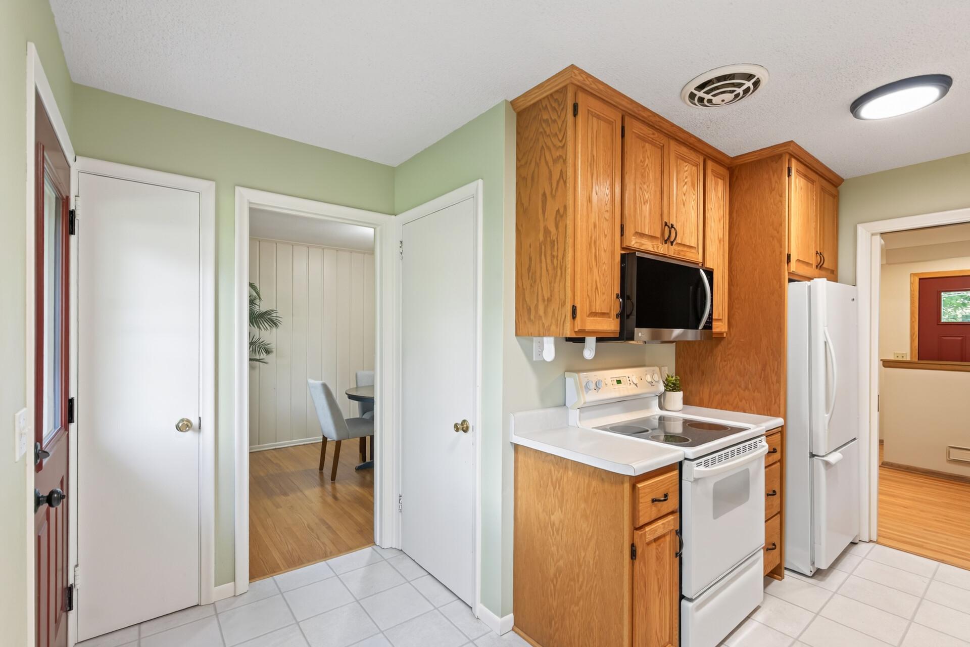 View of Residential at 6917 39th Avenue, Crystal MN 55427, Crystal (9 of 25) - Mike Wilen | Minnesota Team Real Estate