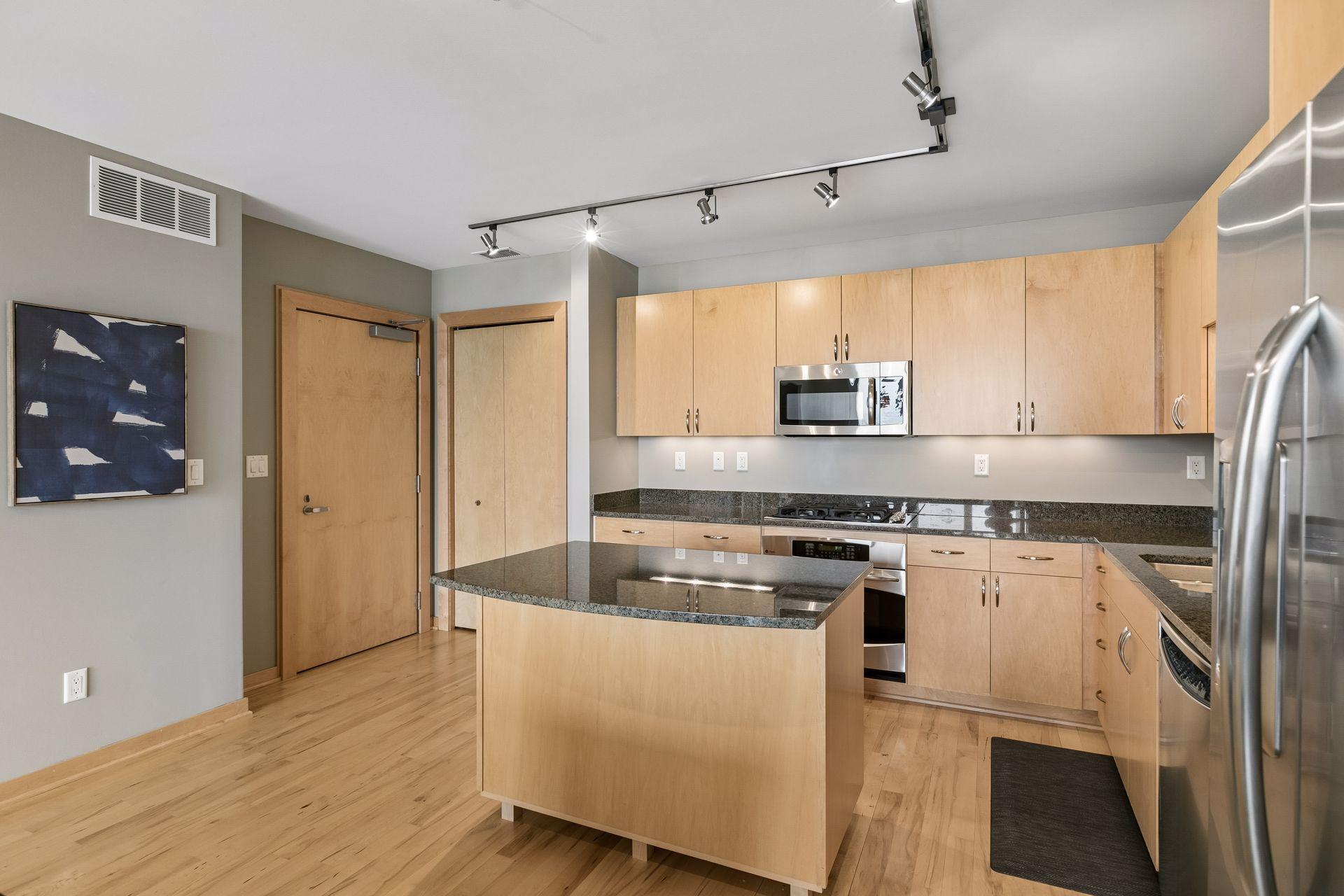 View of Residential at 215 10th Avenue #637, Minneapolis MN 55415, Minneapolis (15 of 82) - Mike Wilen | Minnesota Team Real Estate