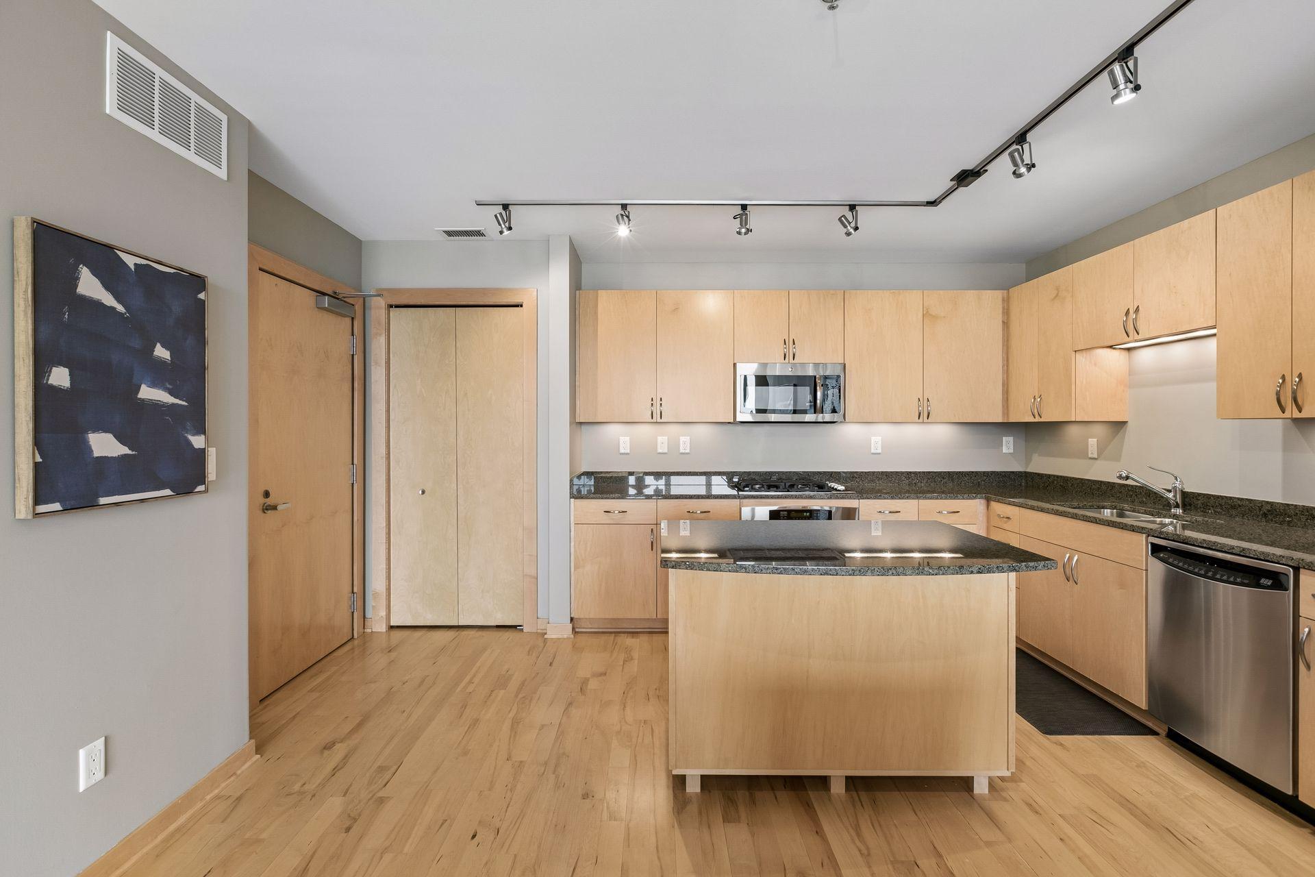View of Residential at 215 10th Avenue #637, Minneapolis MN 55415, Minneapolis (8 of 82) - Mike Wilen | Minnesota Team Real Estate