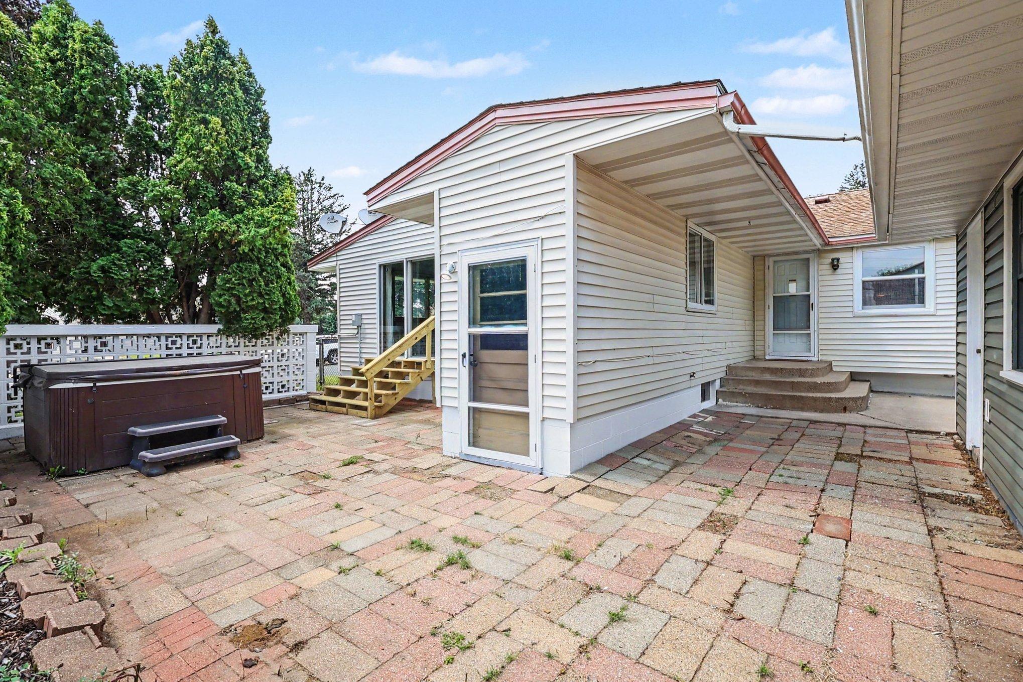 View of Residential at 2842 Lexington Avenue, Eagan MN 55121, Eagan (31 of 37) - Mike Wilen | Minnesota Team Real Estate
