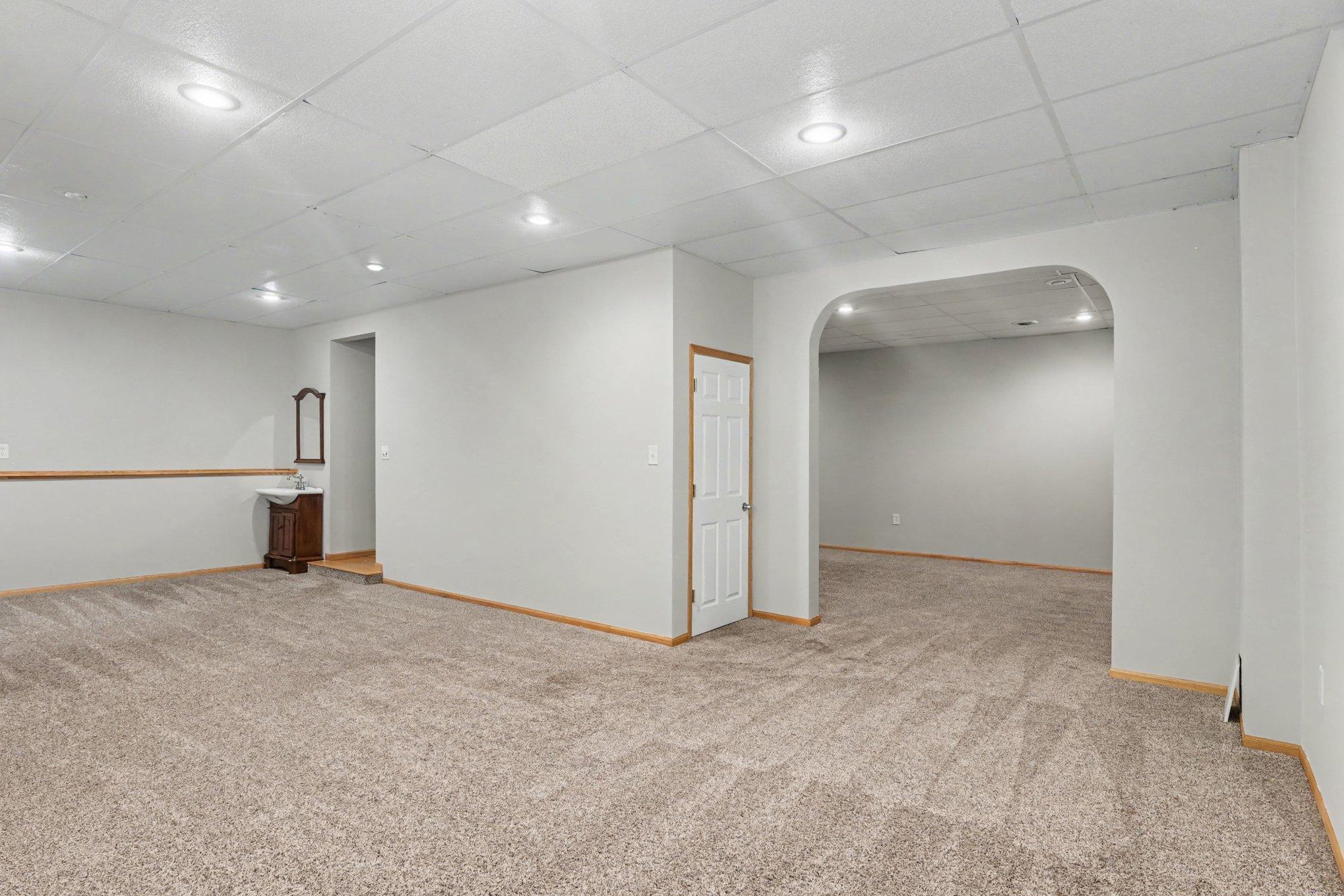 View of Residential at 3006 Frank Street, Maplewood MN 55109, Maplewood (33 of 39) - Mike Wilen | Minnesota Team Real Estate