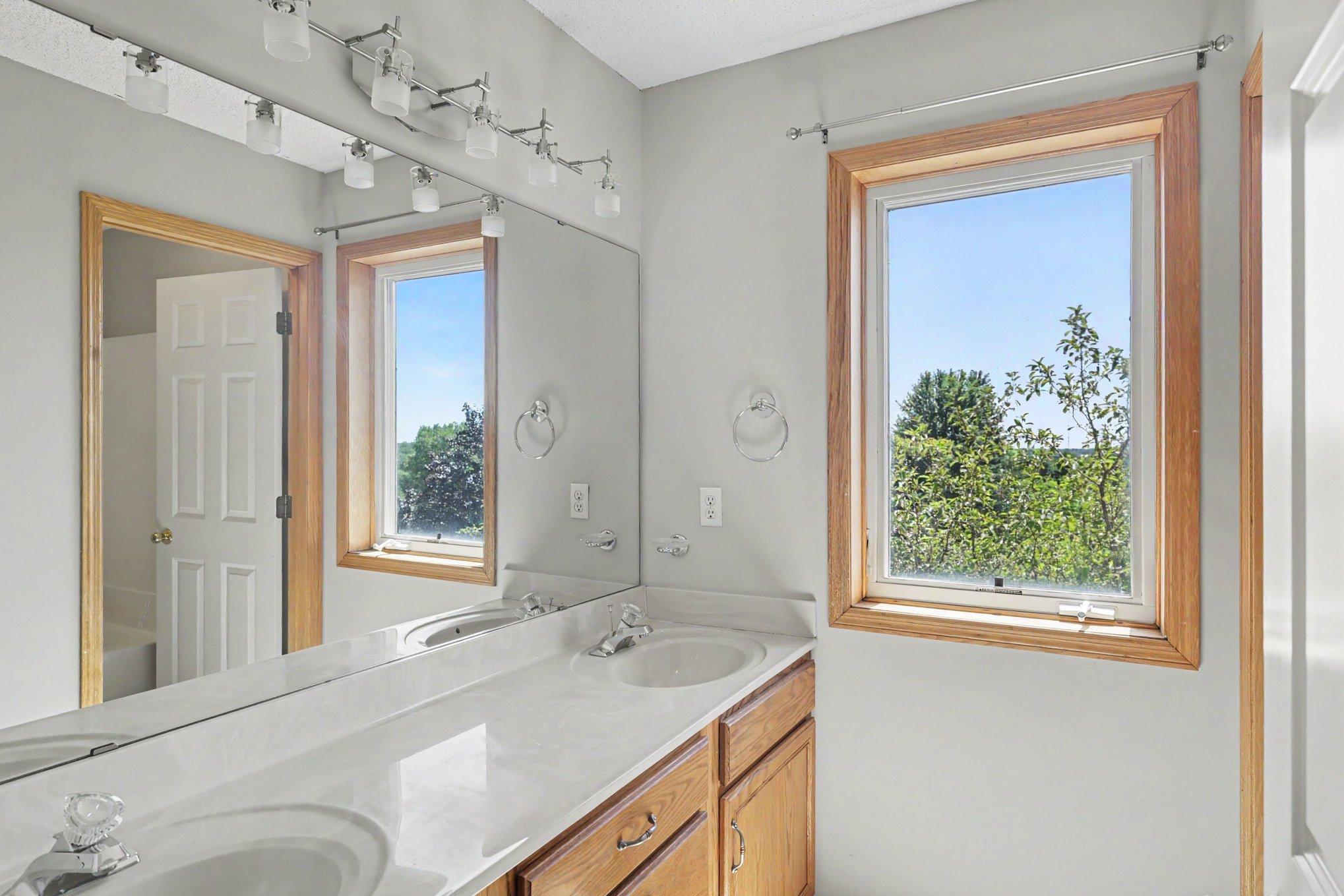 View of Residential at 3006 Frank Street, Maplewood MN 55109, Maplewood (21 of 39) - Mike Wilen | Minnesota Team Real Estate