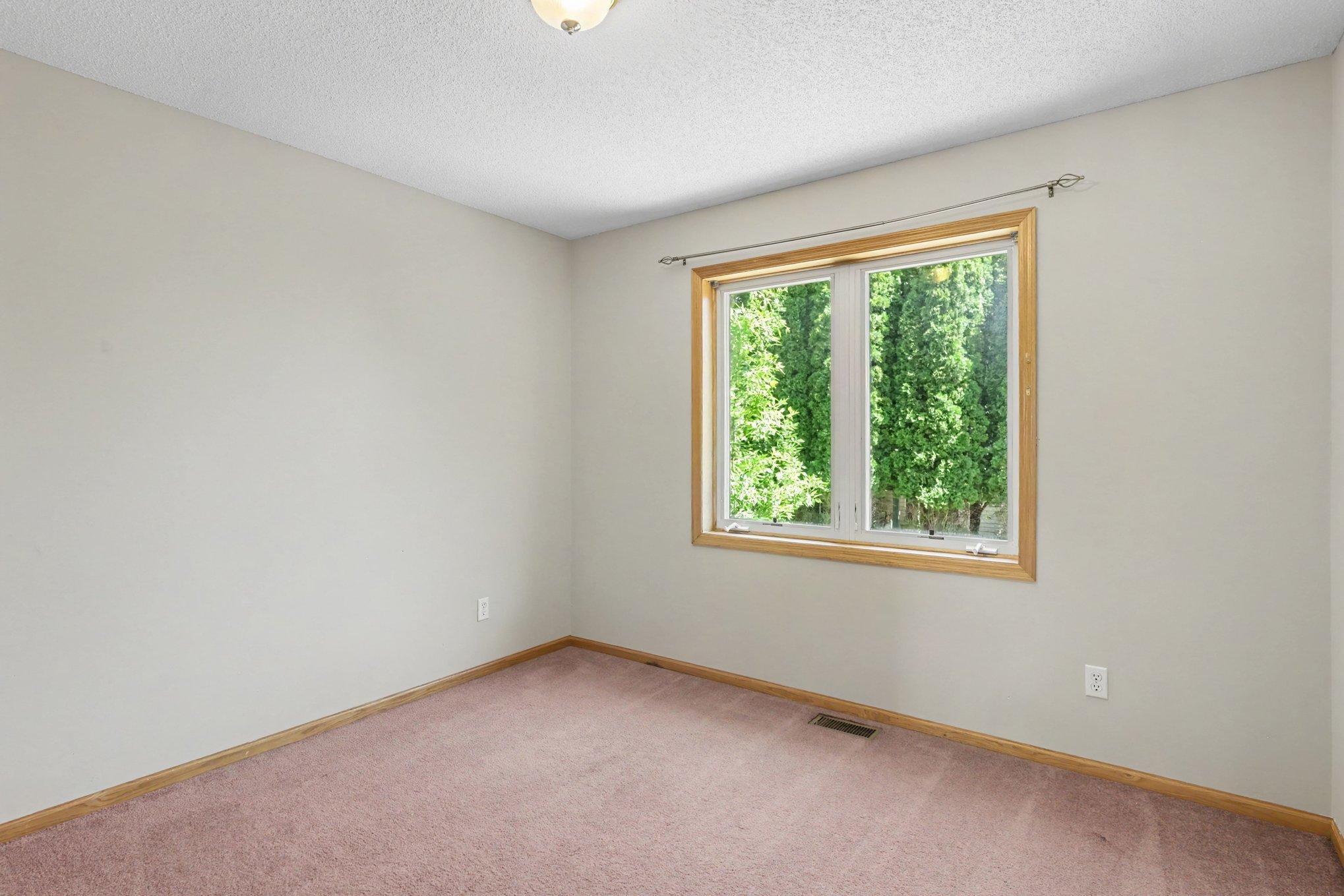 View of Residential at 3006 Frank Street, Maplewood MN 55109, Maplewood (20 of 39) - Mike Wilen | Minnesota Team Real Estate