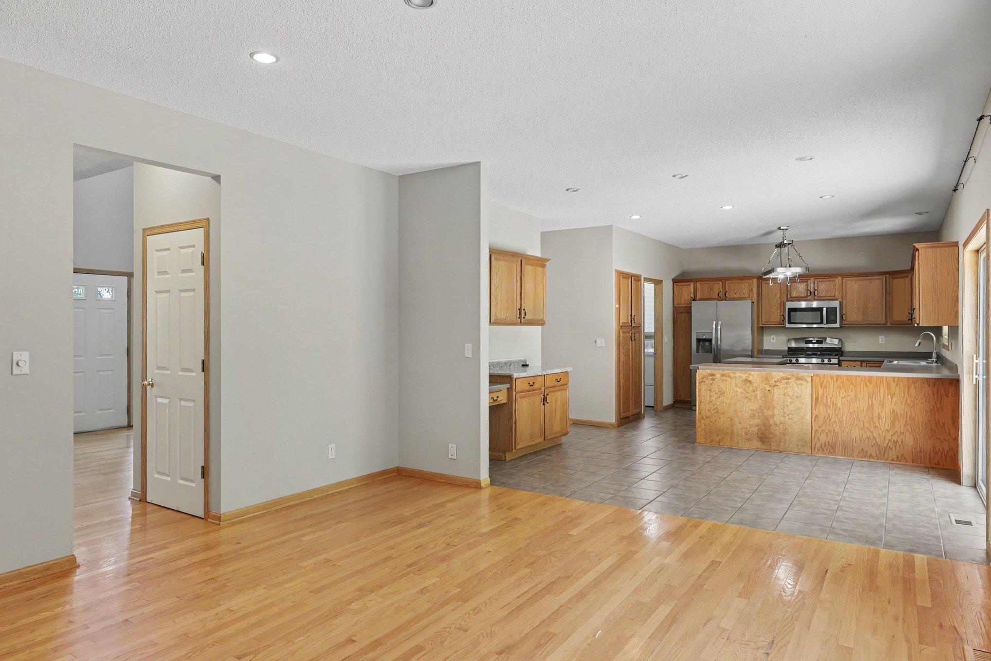 View of Residential at 3006 Frank Street, Maplewood MN 55109, Maplewood (11 of 39) - Mike Wilen | Minnesota Team Real Estate