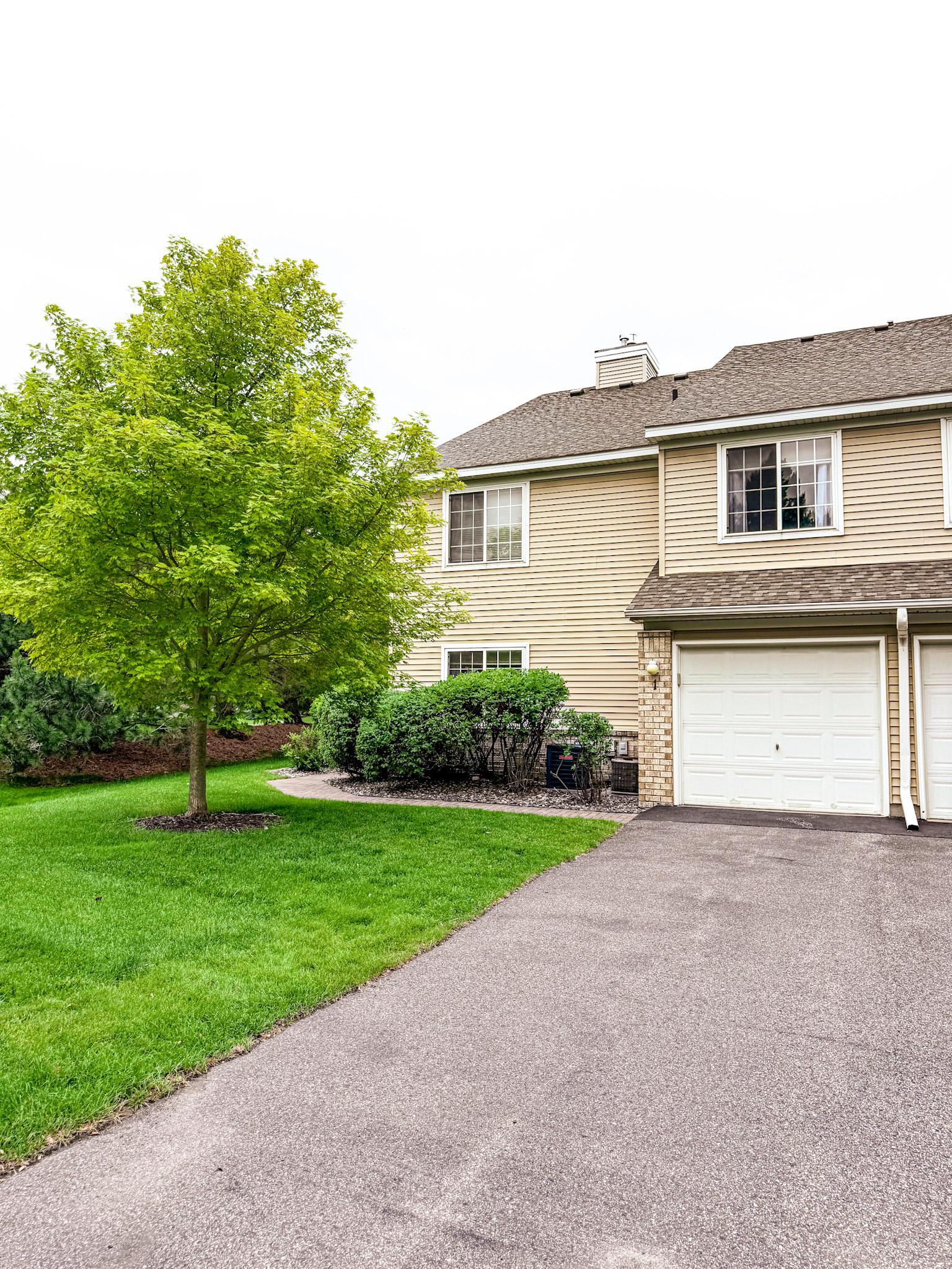View of Residential at 2225 Ranchview Lane #1, Plymouth MN 55447, Plymouth (2 of 23) - Mike Wilen | Minnesota Team Real Estate