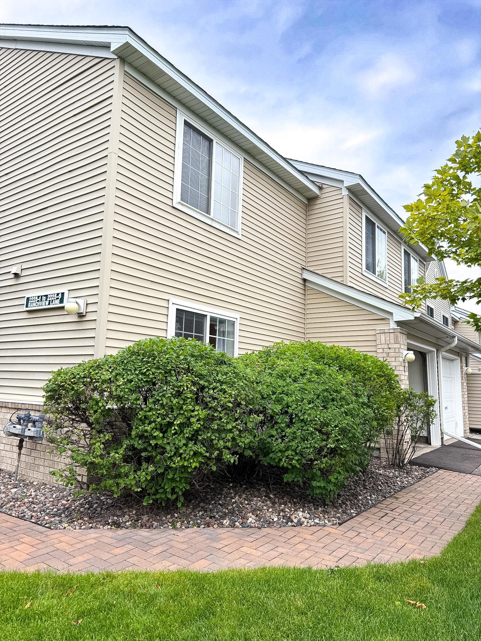 View of Residential at 2225 Ranchview Lane #1, Plymouth MN 55447, Plymouth (22 of 23) - Mike Wilen | Minnesota Team Real Estate