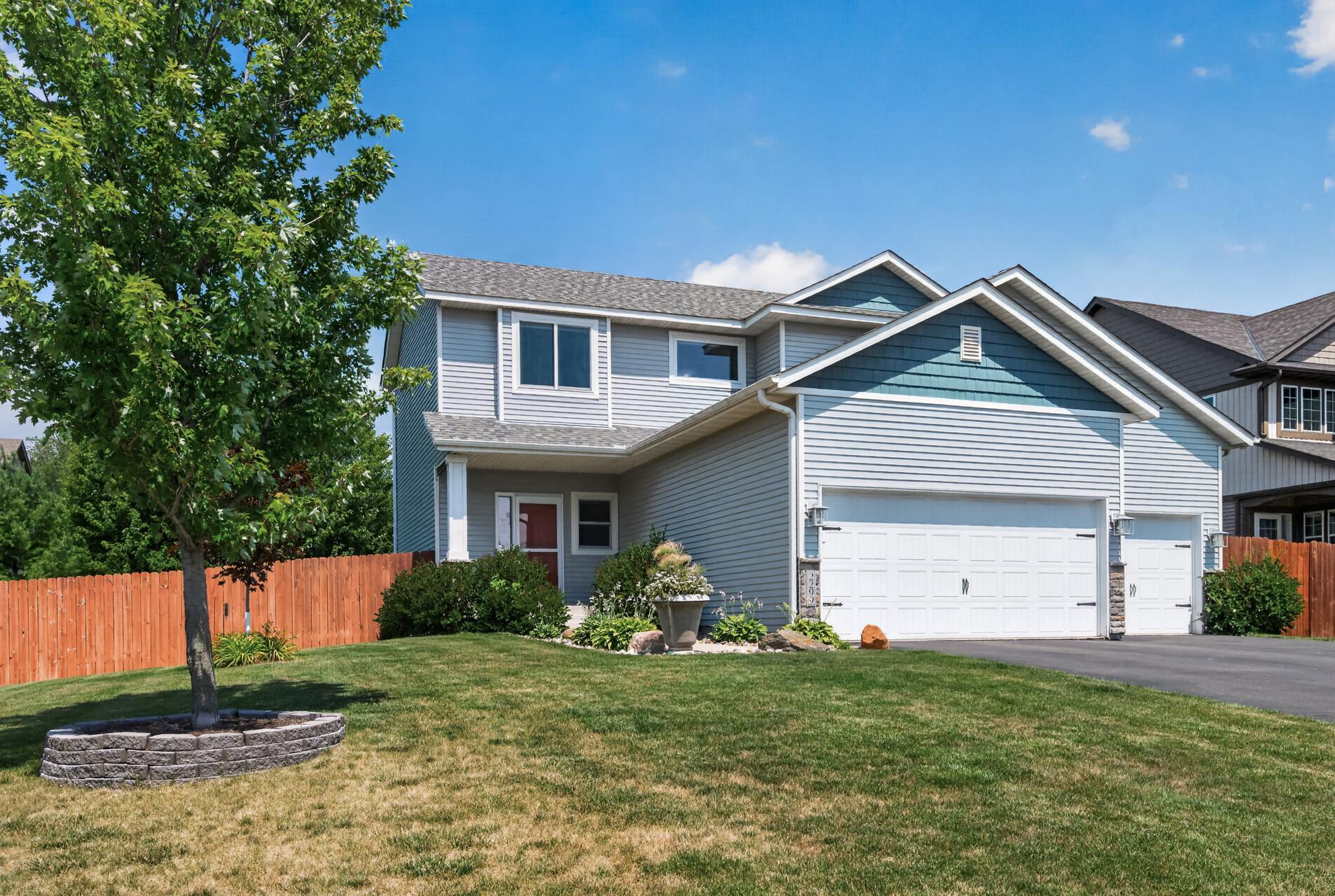 View of Residential at 2299 Gall Avenue, Maplewood MN 55109, Maplewood (38 of 42) - Mike Wilen | Minnesota Team Real Estate
