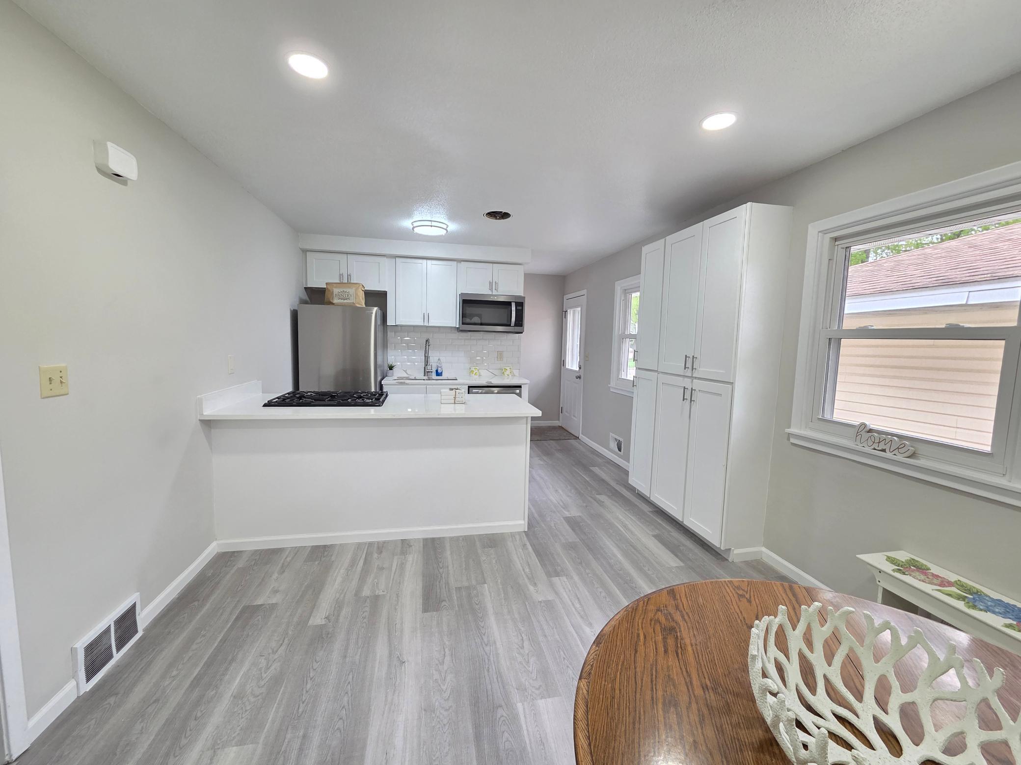 View of Residential at 5201 84th Street, Bloomington MN 55437, Bloomington (14 of 35) - Mike Wilen | Minnesota Team Real Estate