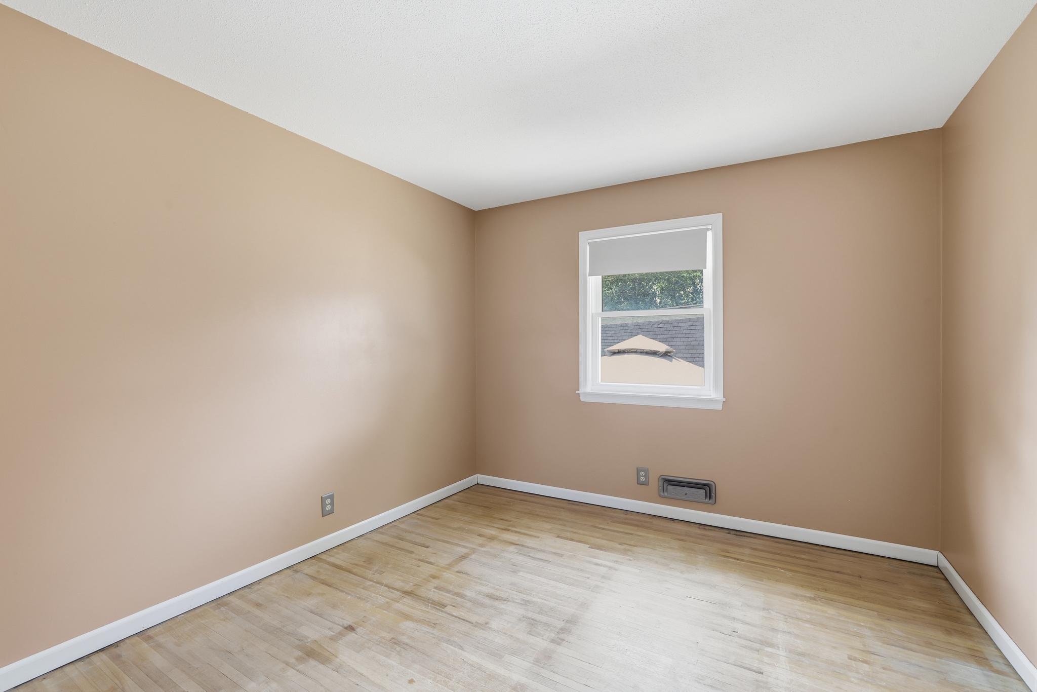 View of Residential at 8026 Hynes Avenue, Cottage Grove MN 55016, Cottage Grove (14 of 26) - Mike Wilen | Minnesota Team Real Estate