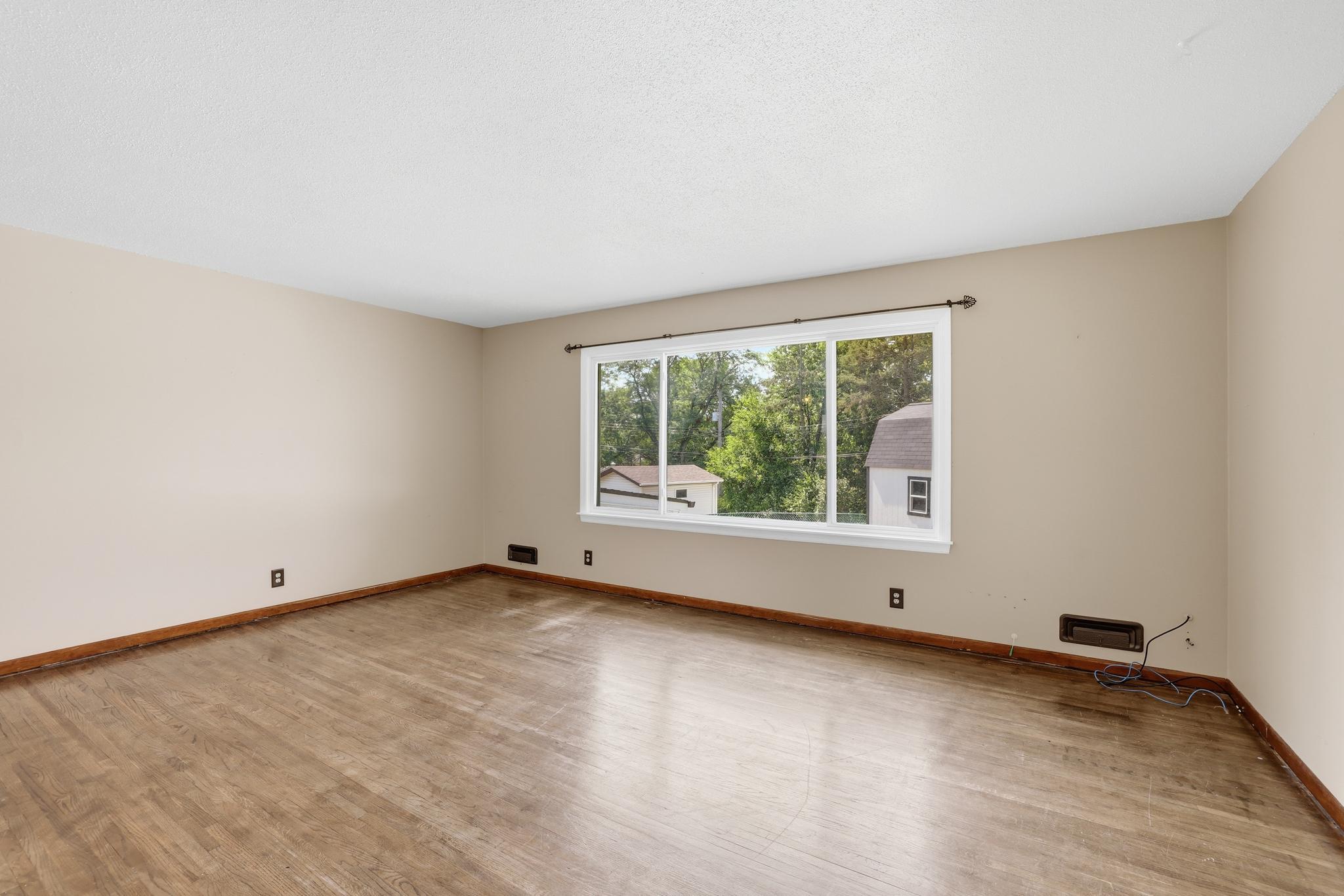 View of Residential at 8026 Hynes Avenue, Cottage Grove MN 55016, Cottage Grove (6 of 26) - Mike Wilen | Minnesota Team Real Estate