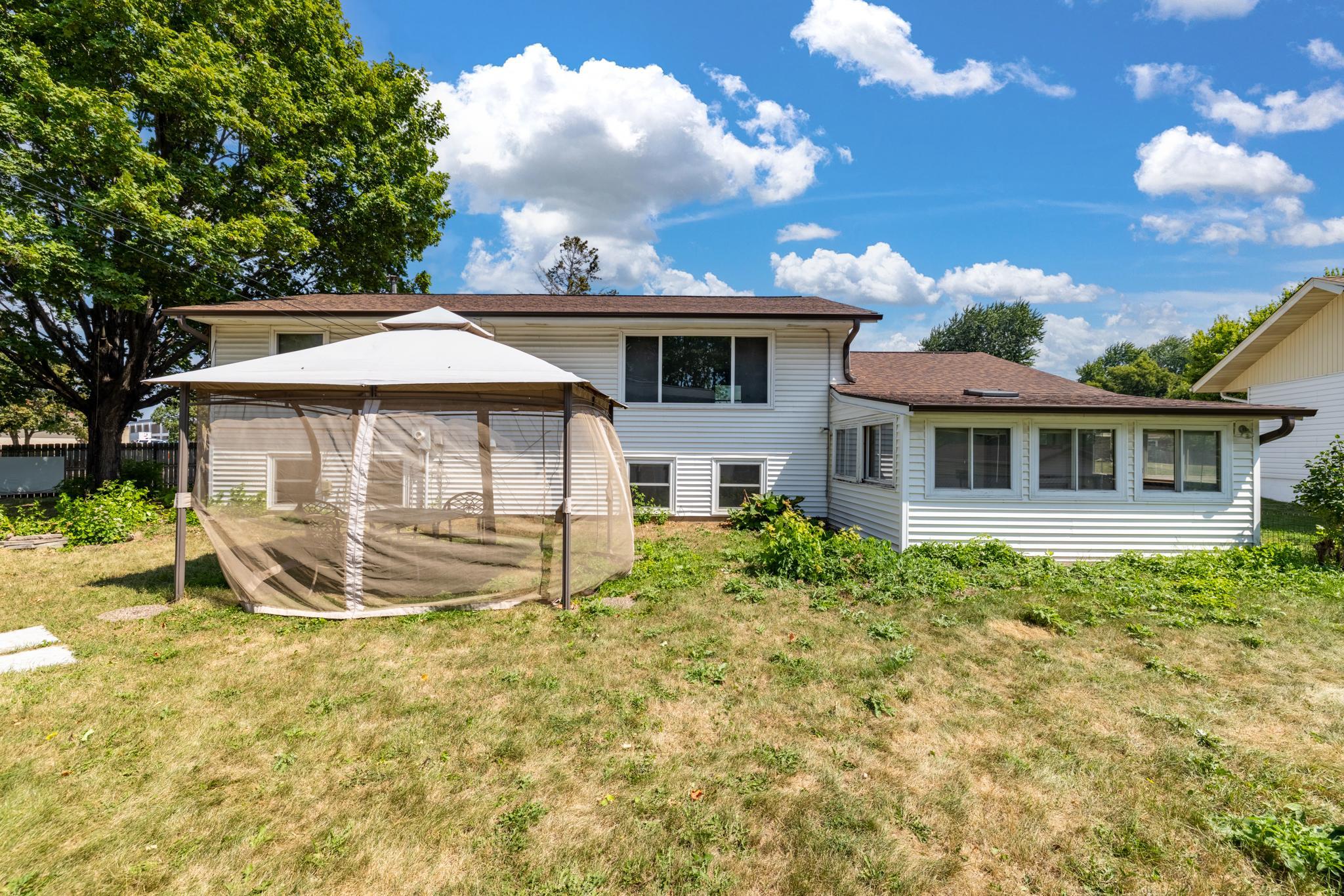 View of Residential at 8026 Hynes Avenue, Cottage Grove MN 55016, Cottage Grove (5 of 26) - Mike Wilen | Minnesota Team Real Estate