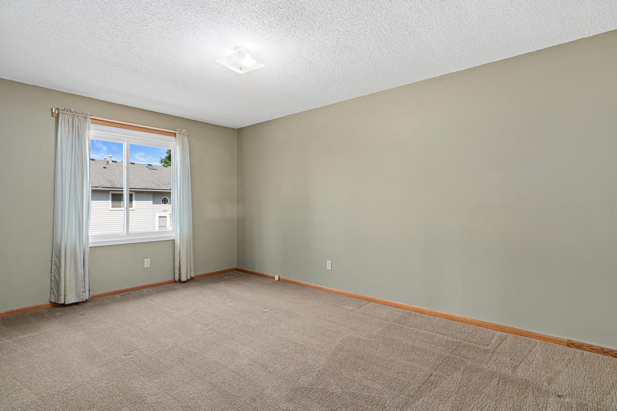View of Residential at 1314 Deercliff Lane, Eagan MN 55123, Eagan (9 of 24) - Mike Wilen | Minnesota Team Real Estate