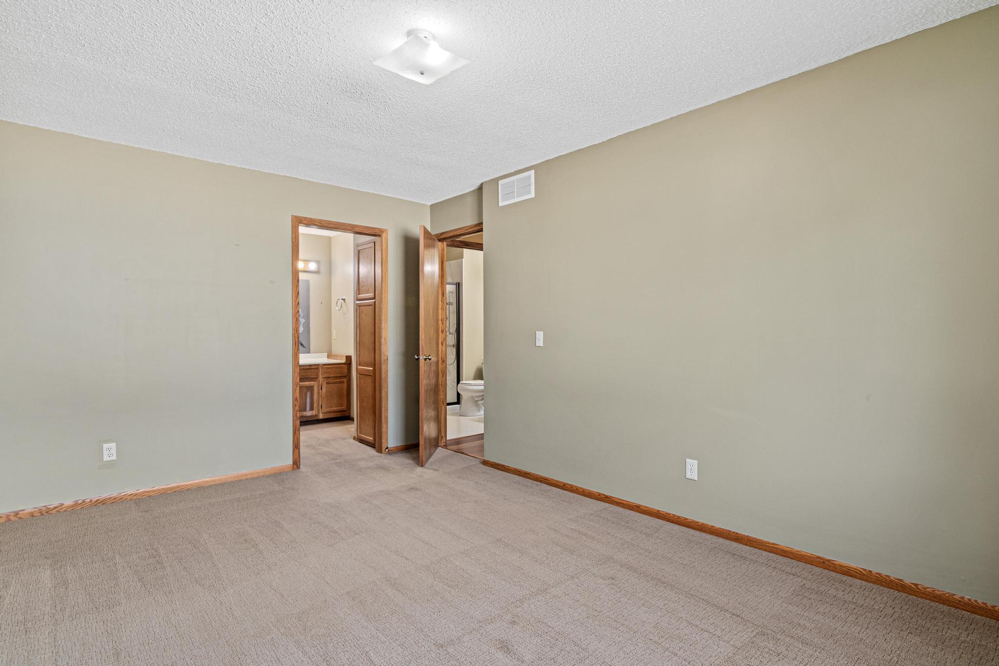 View of Residential at 1314 Deercliff Lane, Eagan MN 55123, Eagan (10 of 24) - Mike Wilen | Minnesota Team Real Estate