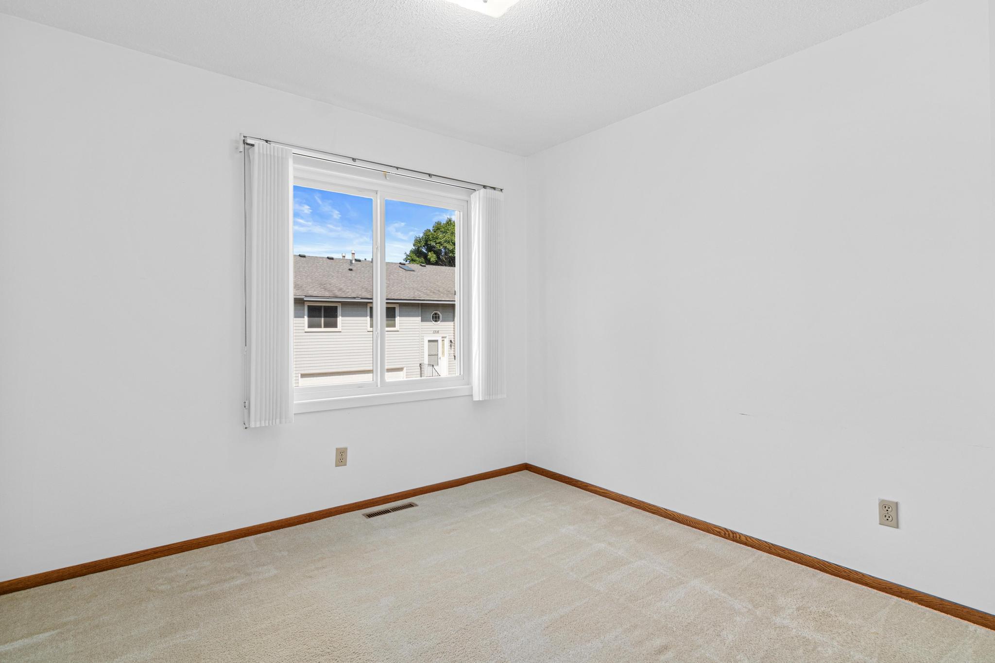 View of Residential at 1314 Deercliff Lane, Eagan MN 55123, Eagan (12 of 24) - Mike Wilen | Minnesota Team Real Estate