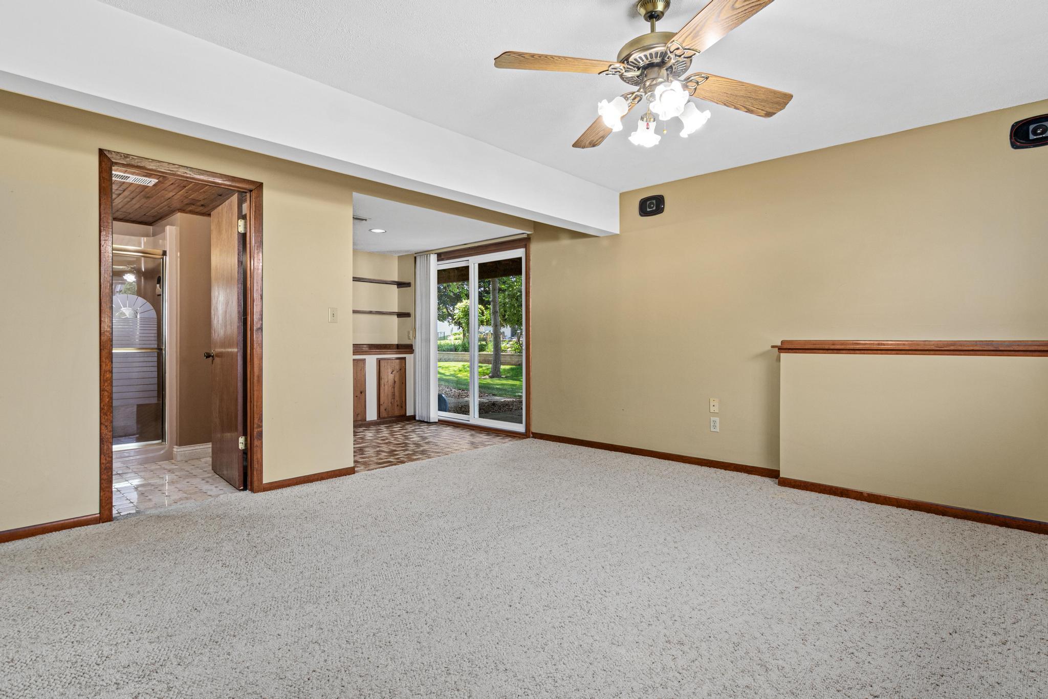 View of Residential at 1314 Deercliff Lane, Eagan MN 55123, Eagan (16 of 24) - Mike Wilen | Minnesota Team Real Estate